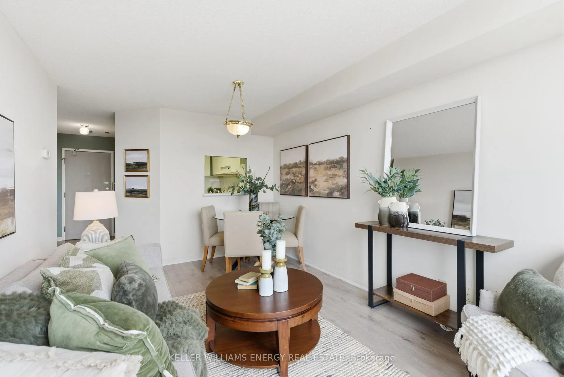 Photo 12 of Unit 901, 711 Rossland Road E, Whitby, Pringle Creek — HOMEH