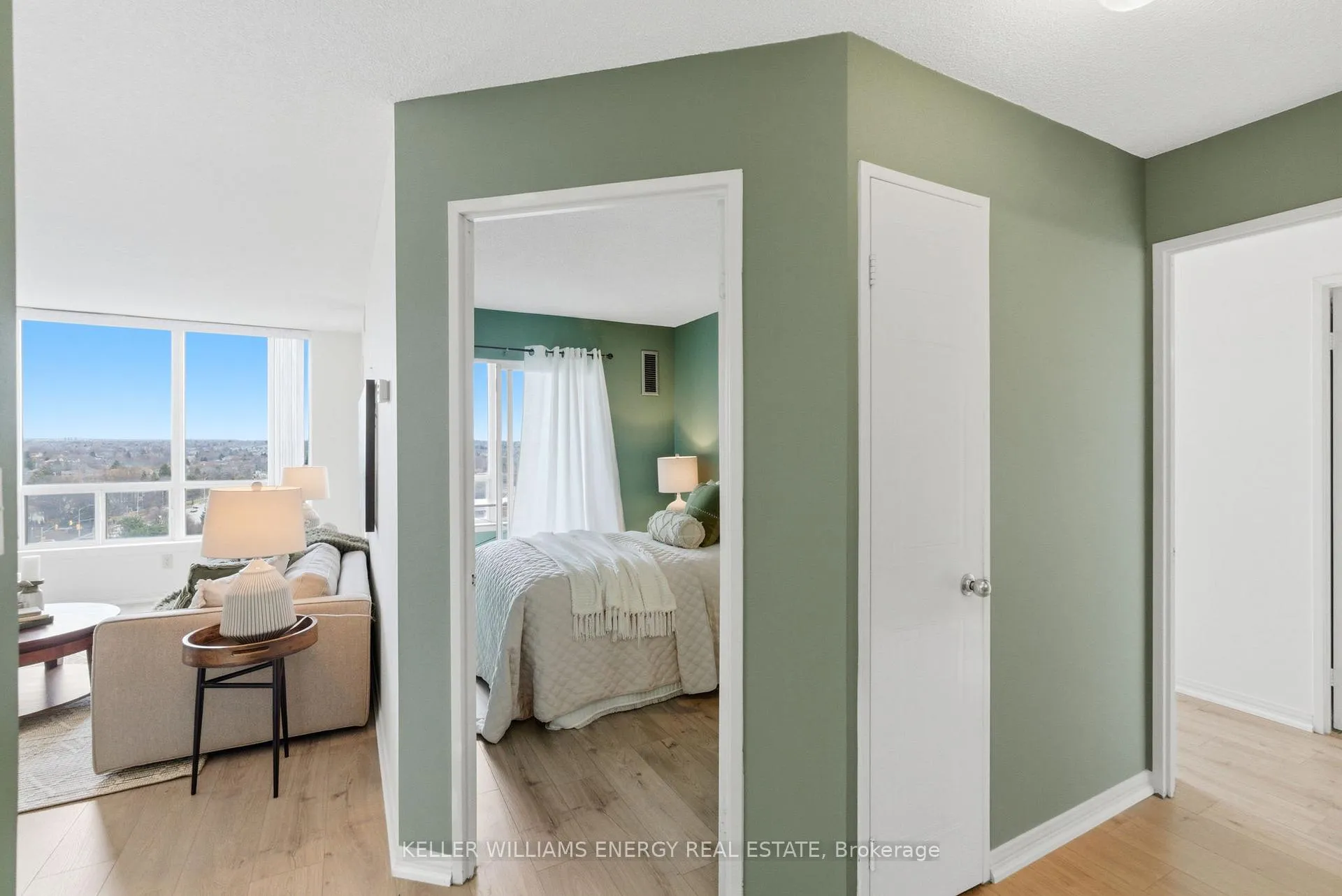 Photo 13 of Unit 901, 711 Rossland Road E, Whitby, Pringle Creek — HOMEH