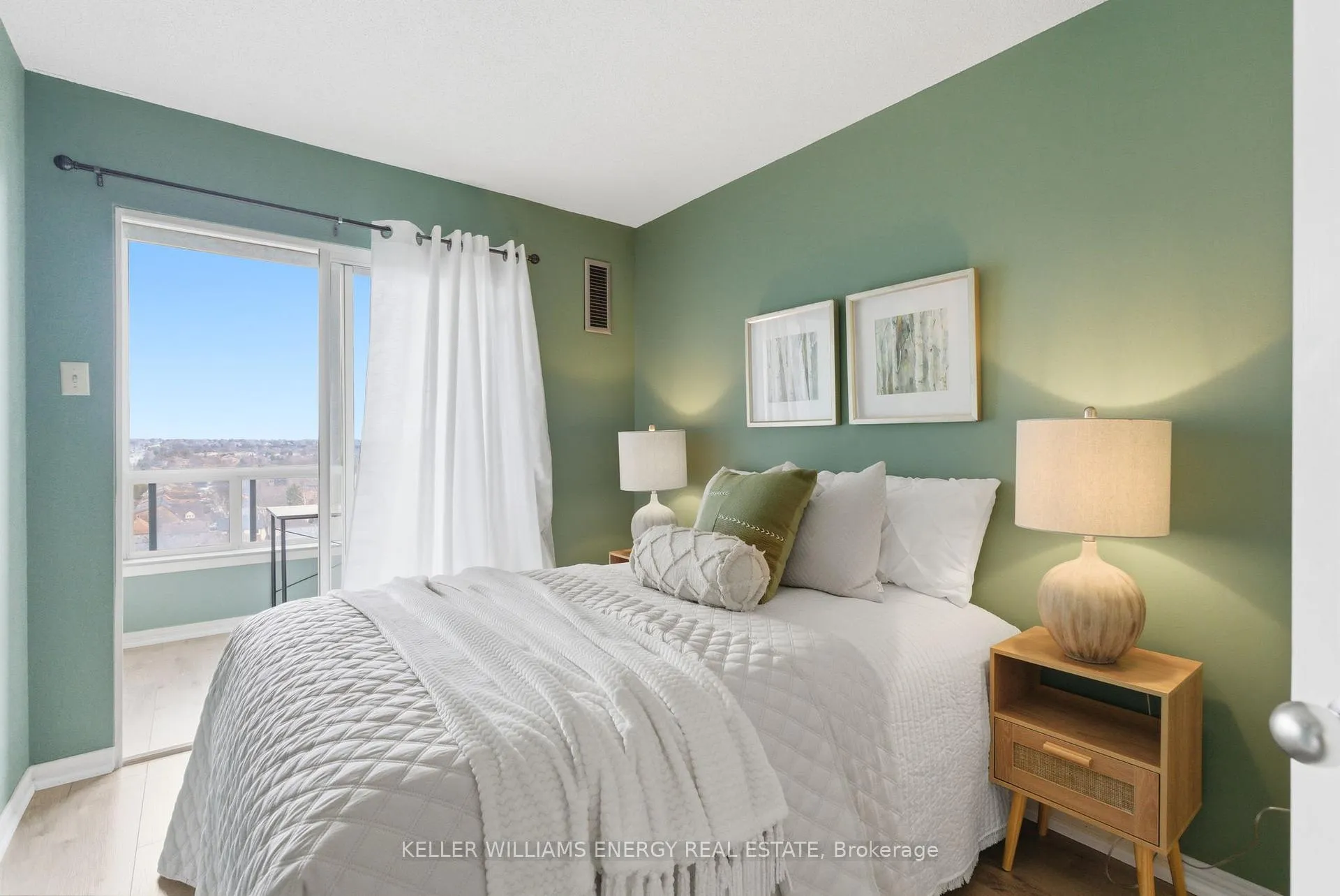 Photo 14 of Unit 901, 711 Rossland Road E, Whitby, Pringle Creek — HOMEH