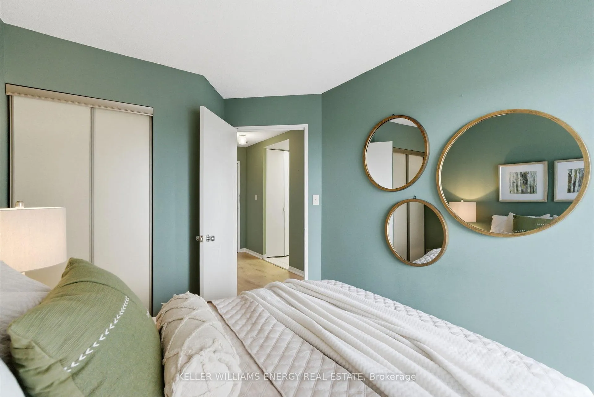Photo 18 of Unit 901, 711 Rossland Road E, Whitby, Pringle Creek — HOMEH