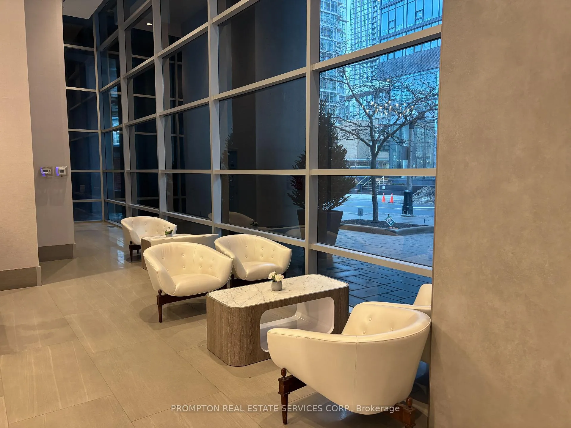 Photo 2 of Unit 607, 81 Navy Wharf Court, Toronto, Waterfront Communities — HOMEH