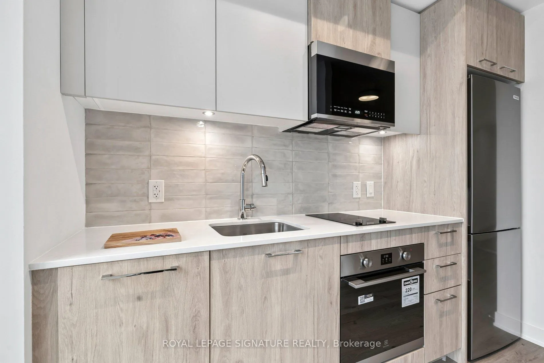 Photo 6 of Unit 727, 30 Dreamers Way, Toronto, Regent Park — HOMEH