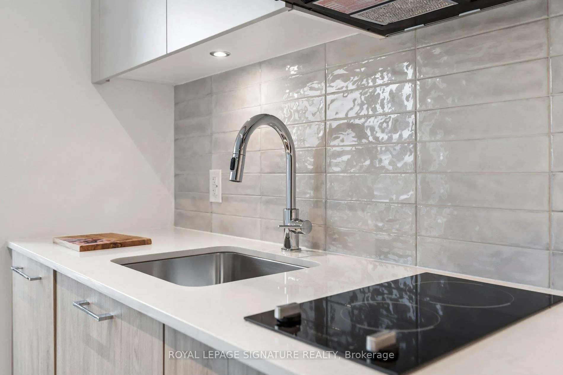 Photo 8 of Unit 727, 30 Dreamers Way, Toronto, Regent Park — HOMEH