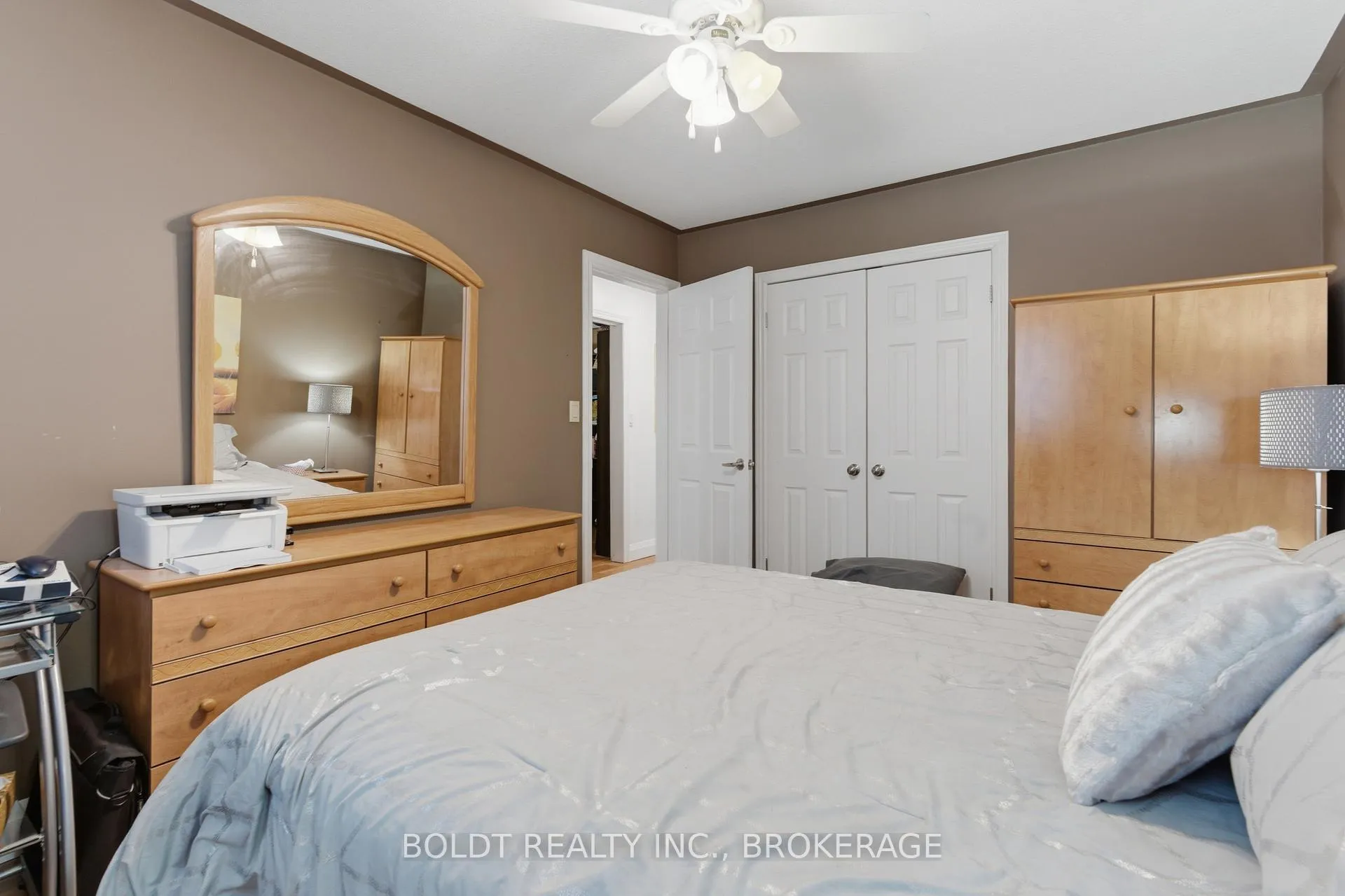 Photo 15 of 26 Glenayr Place, Welland, N. Welland — HOMEH