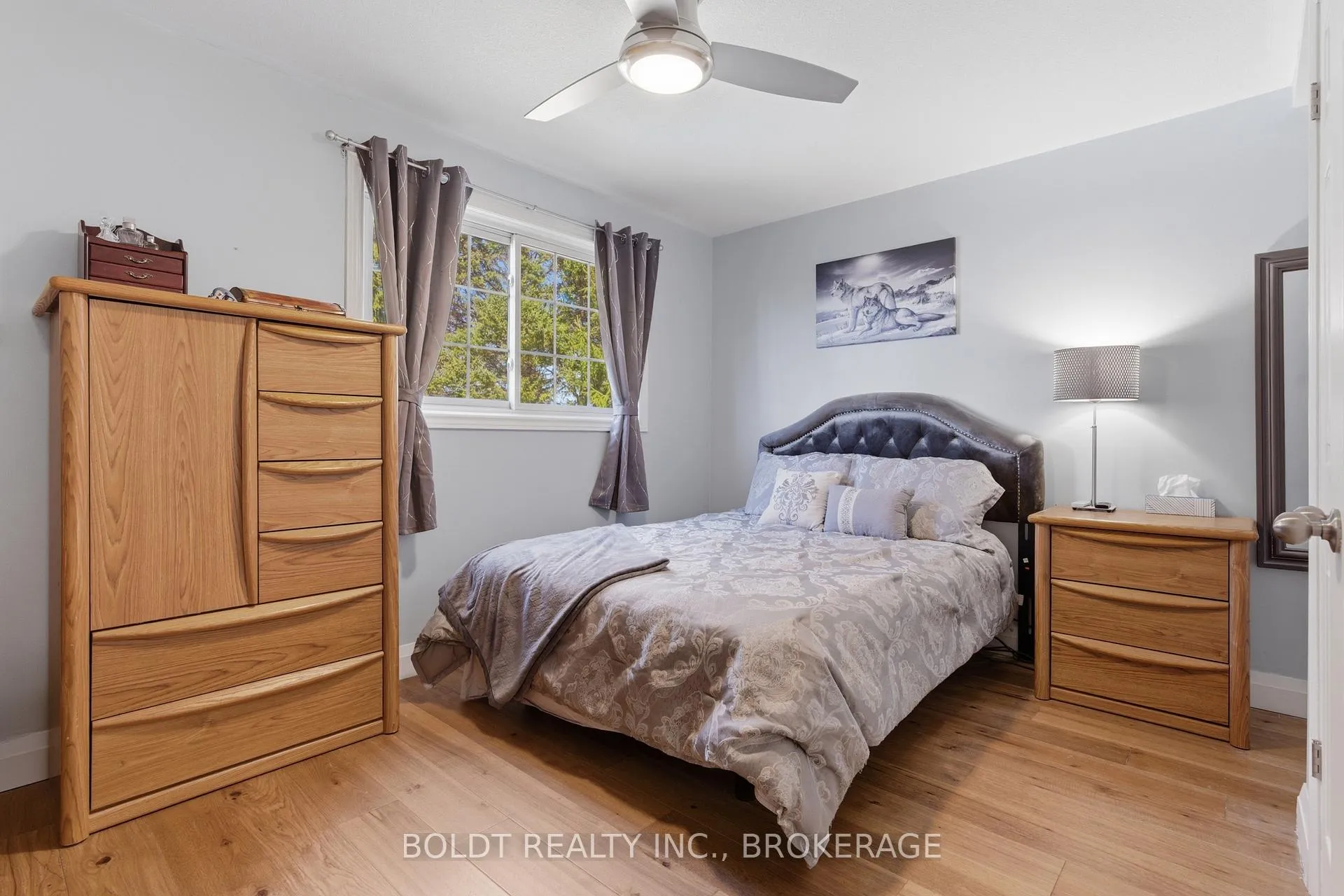 Photo 16 of 26 Glenayr Place, Welland, N. Welland — HOMEH