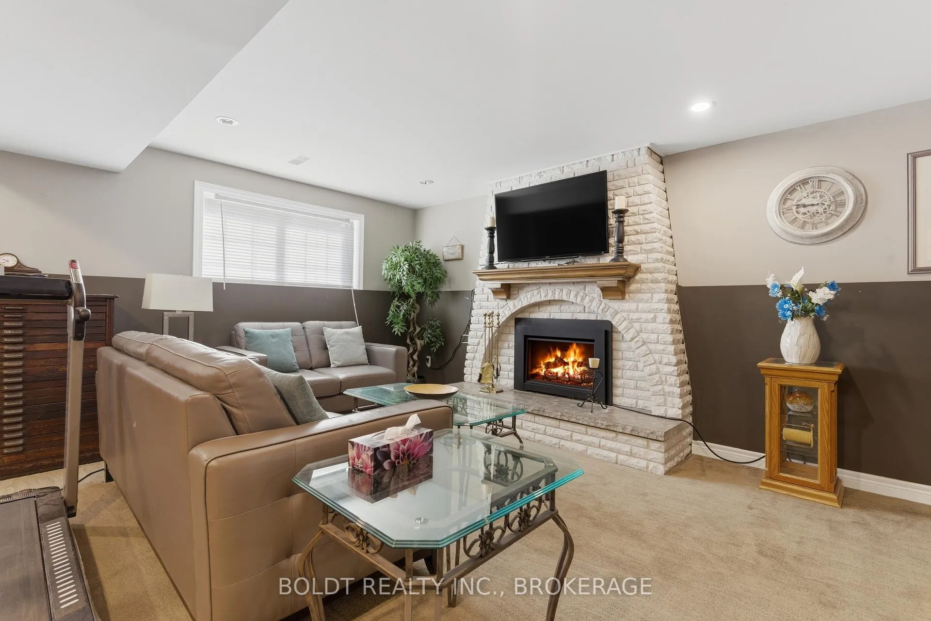 Photo 21 of 26 Glenayr Place, Welland, N. Welland — HOMEH
