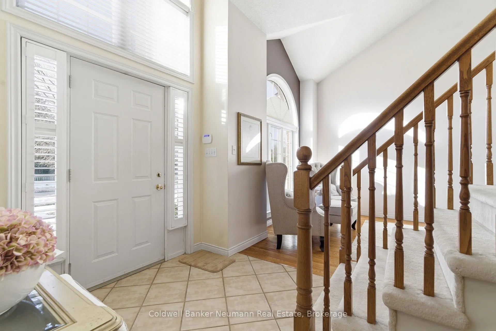 Photo 3 of 45 Fieldstone Road, Guelph, Kortright East — HOMEH
