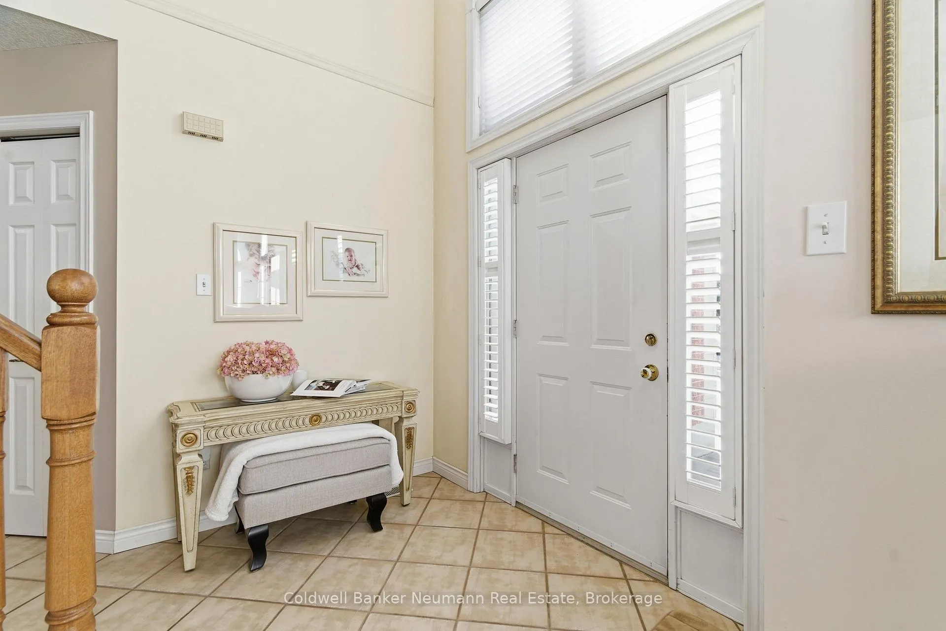 Photo 4 of 45 Fieldstone Road, Guelph, Kortright East — HOMEH