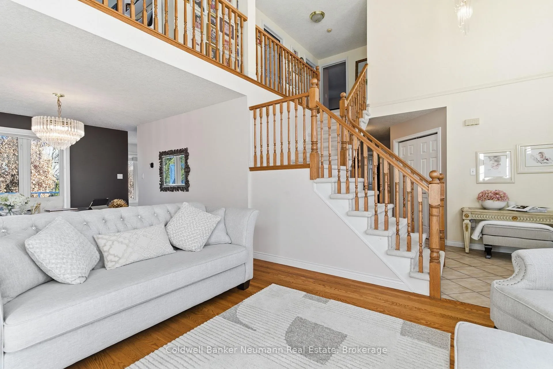 Photo 5 of 45 Fieldstone Road, Guelph, Kortright East — HOMEH
