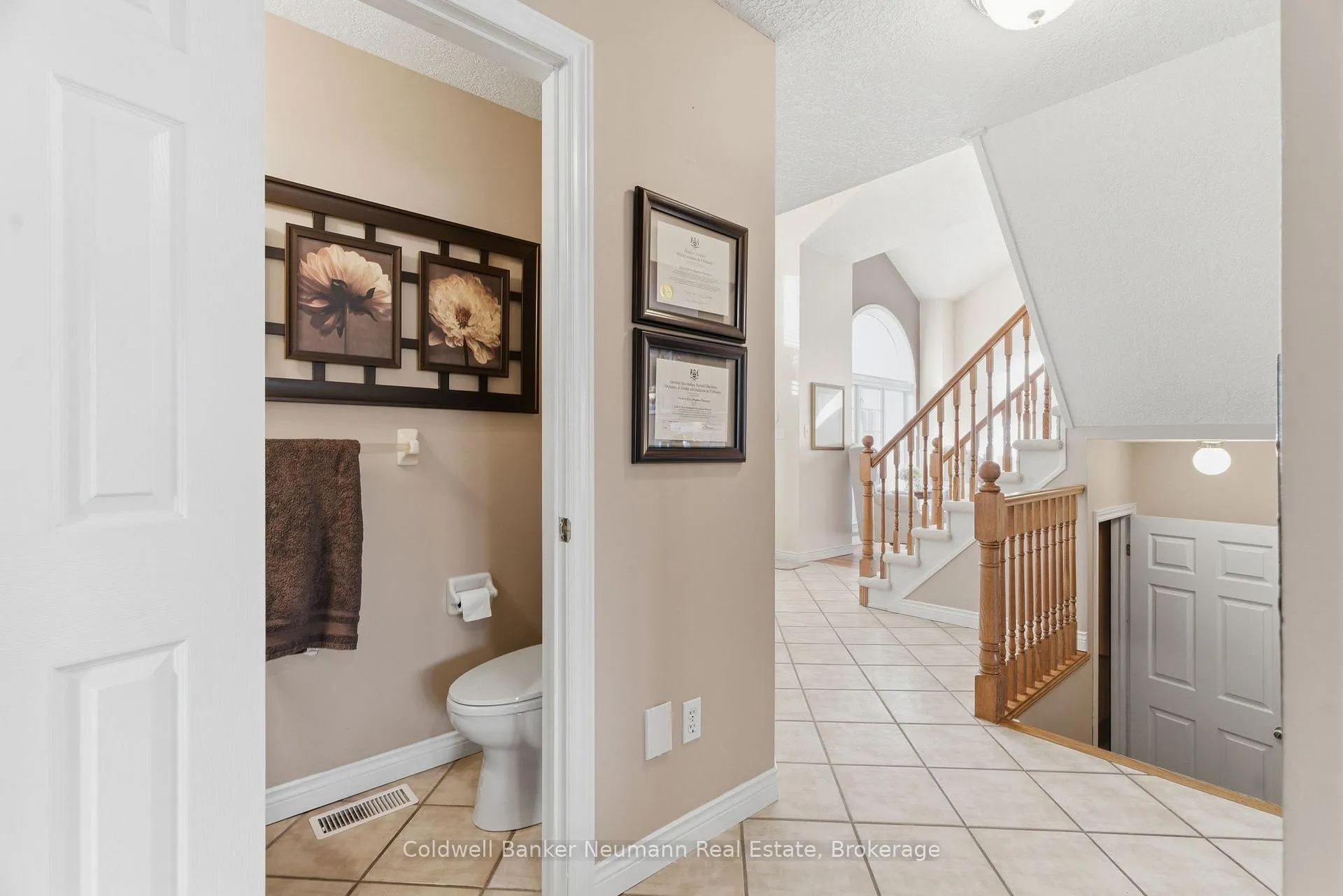 Photo 17 of 45 Fieldstone Road, Guelph, Kortright East — HOMEH