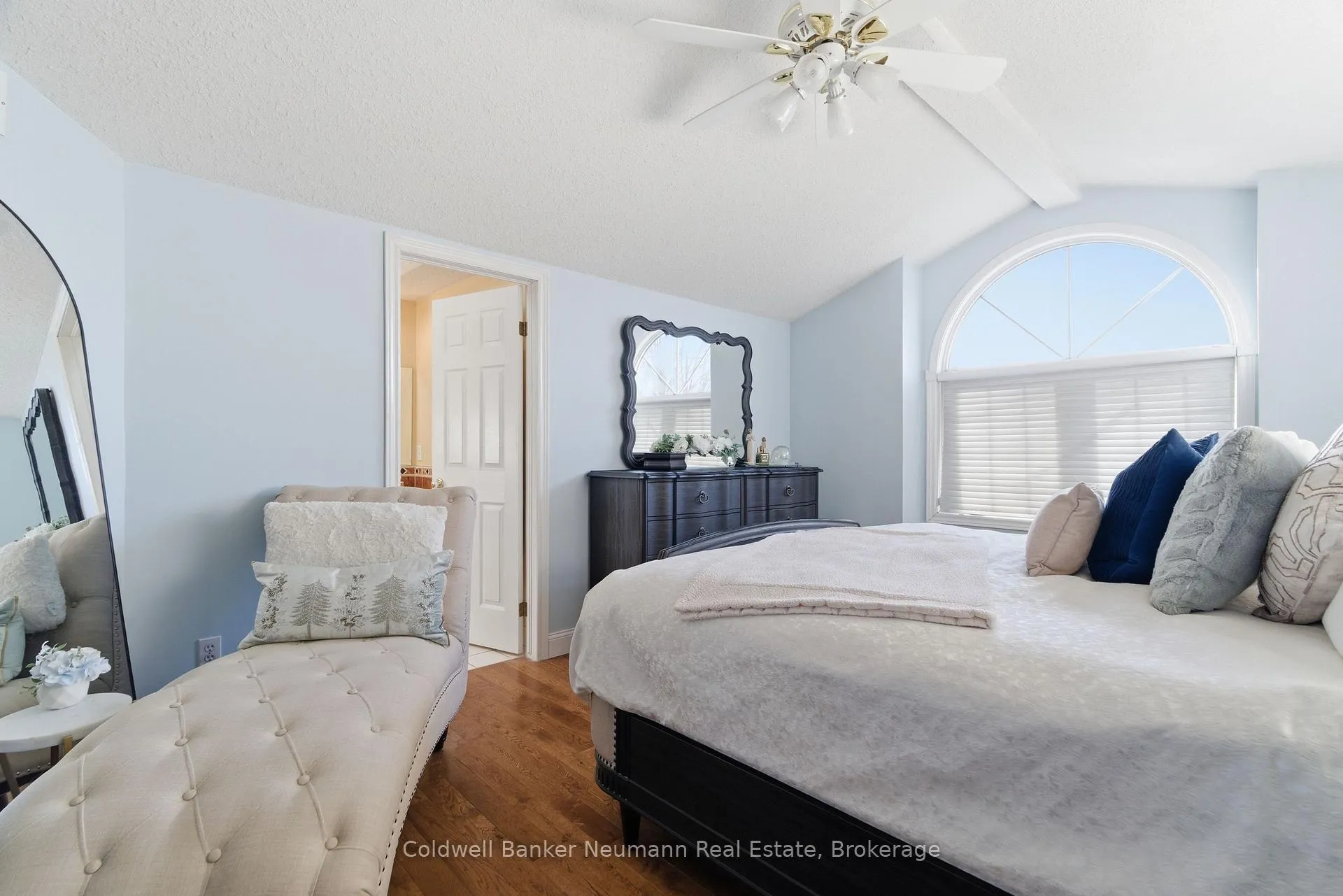 Photo 19 of 45 Fieldstone Road, Guelph, Kortright East — HOMEH