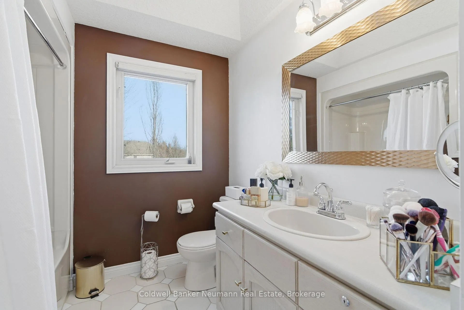 Photo 25 of 45 Fieldstone Road, Guelph, Kortright East — HOMEH