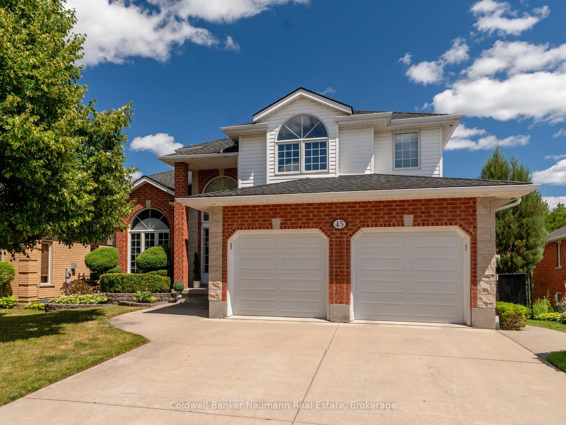 Photo 1 of 45 Fieldstone Road, Guelph, Kortright East — HOMEH
