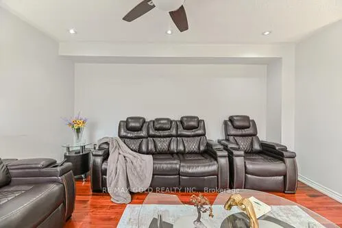 Photo 19 of 63 Hiberton Crescent, Brampton, Fletcher's Meadow — HOMEH