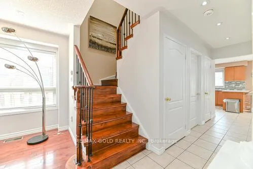 Photo 26 of 63 Hiberton Crescent, Brampton, Fletcher's Meadow — HOMEH