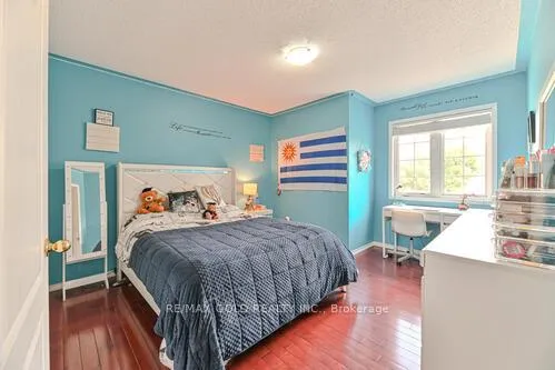 Photo 40 of 63 Hiberton Crescent, Brampton, Fletcher's Meadow — HOMEH