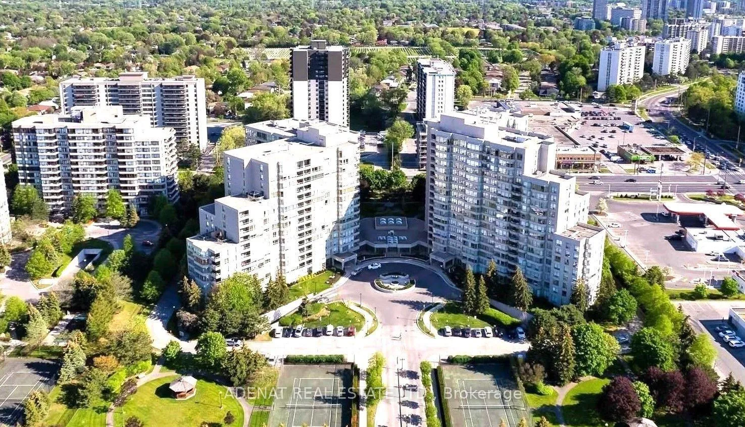 Photo 3 of Unit 1810, 7 Townsgate Drive, Vaughan, Crestwood-Springfarm-Yorkhill — HOMEH