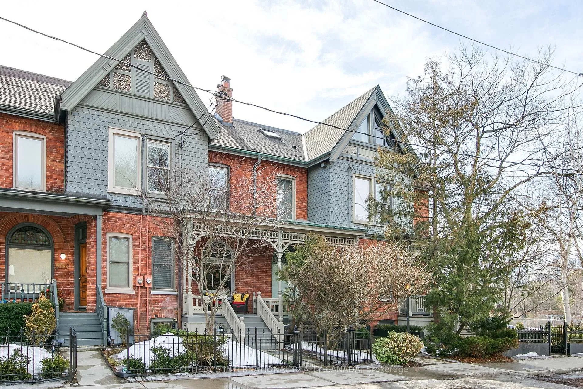 Photo 3 of 389 Carlton Street, Toronto, Cabbagetown-South St. James Town — HOMEH