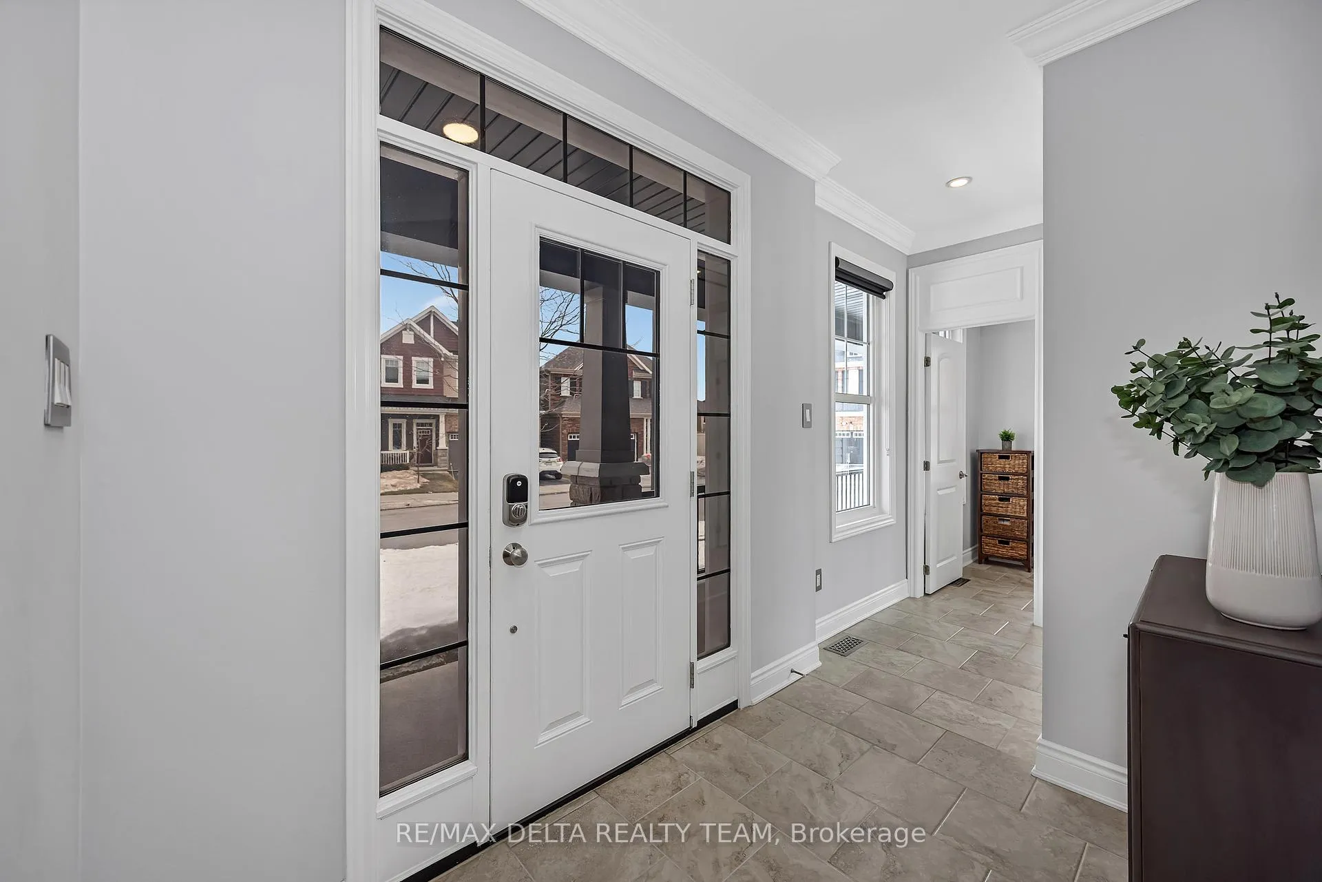 Photo 3 of 751 Devario Crescent, Ottawa, Barrhaven - Half Moon Bay — HOMEH