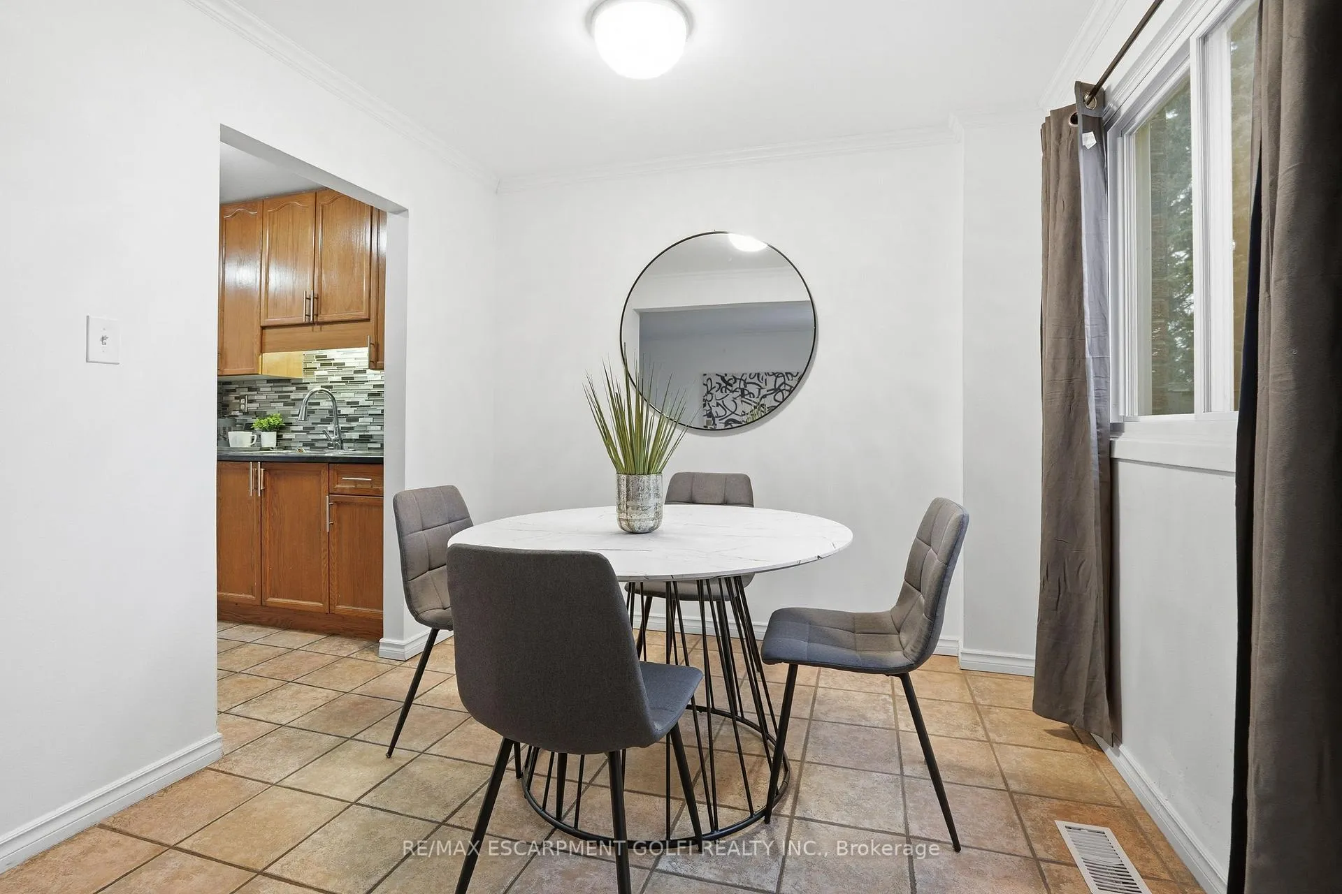Photo 13 of Unit 6, 1460 Garth Street, Hamilton, Falkirk — HOMEH