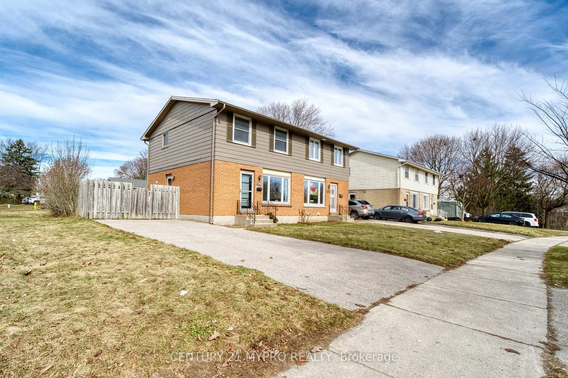 Photo 2 of 1710 Culver Drive, London, East H — HOMEH