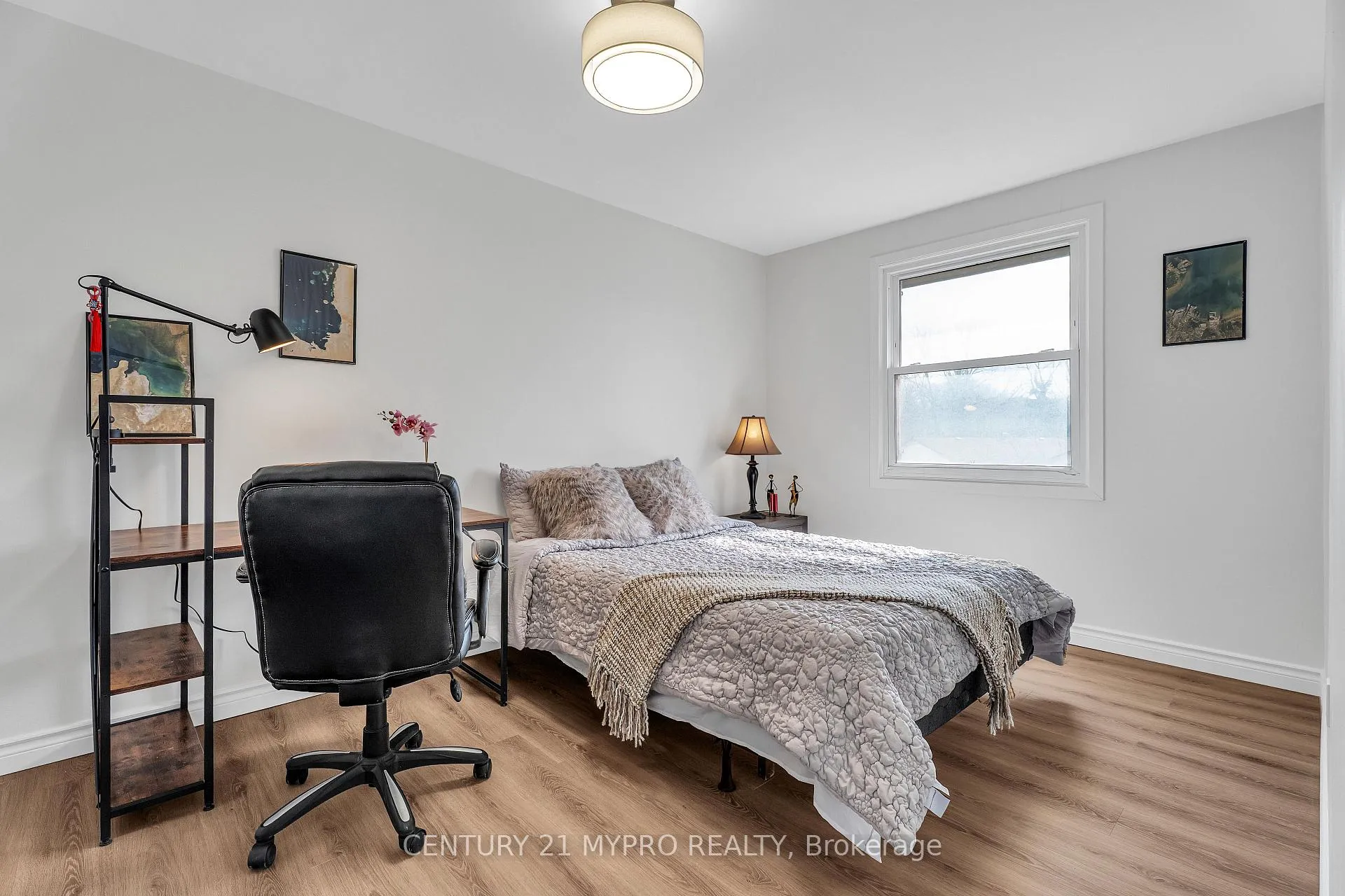Photo 16 of 1710 Culver Drive, London, East H — HOMEH