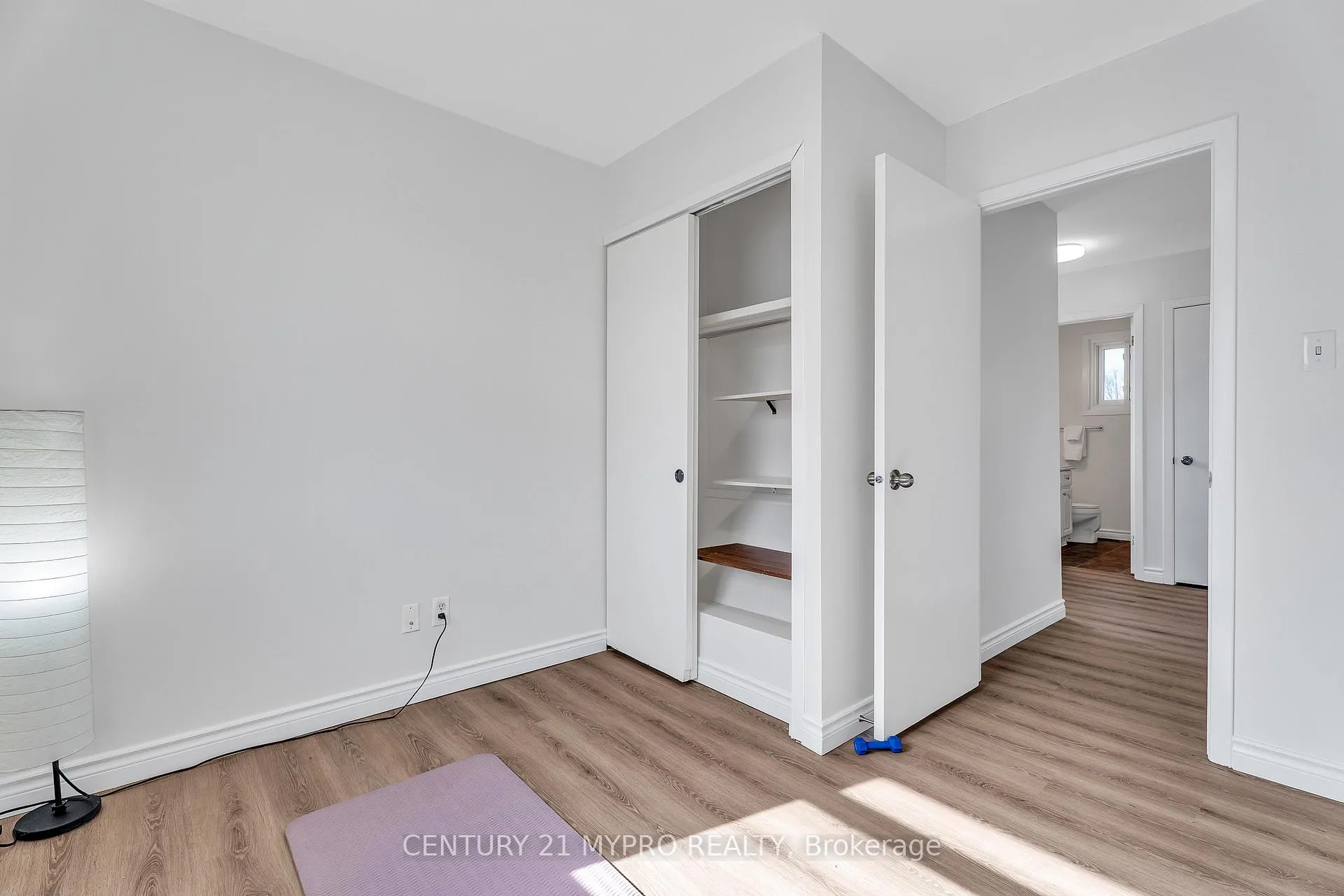 Photo 21 of 1710 Culver Drive, London, East H — HOMEH