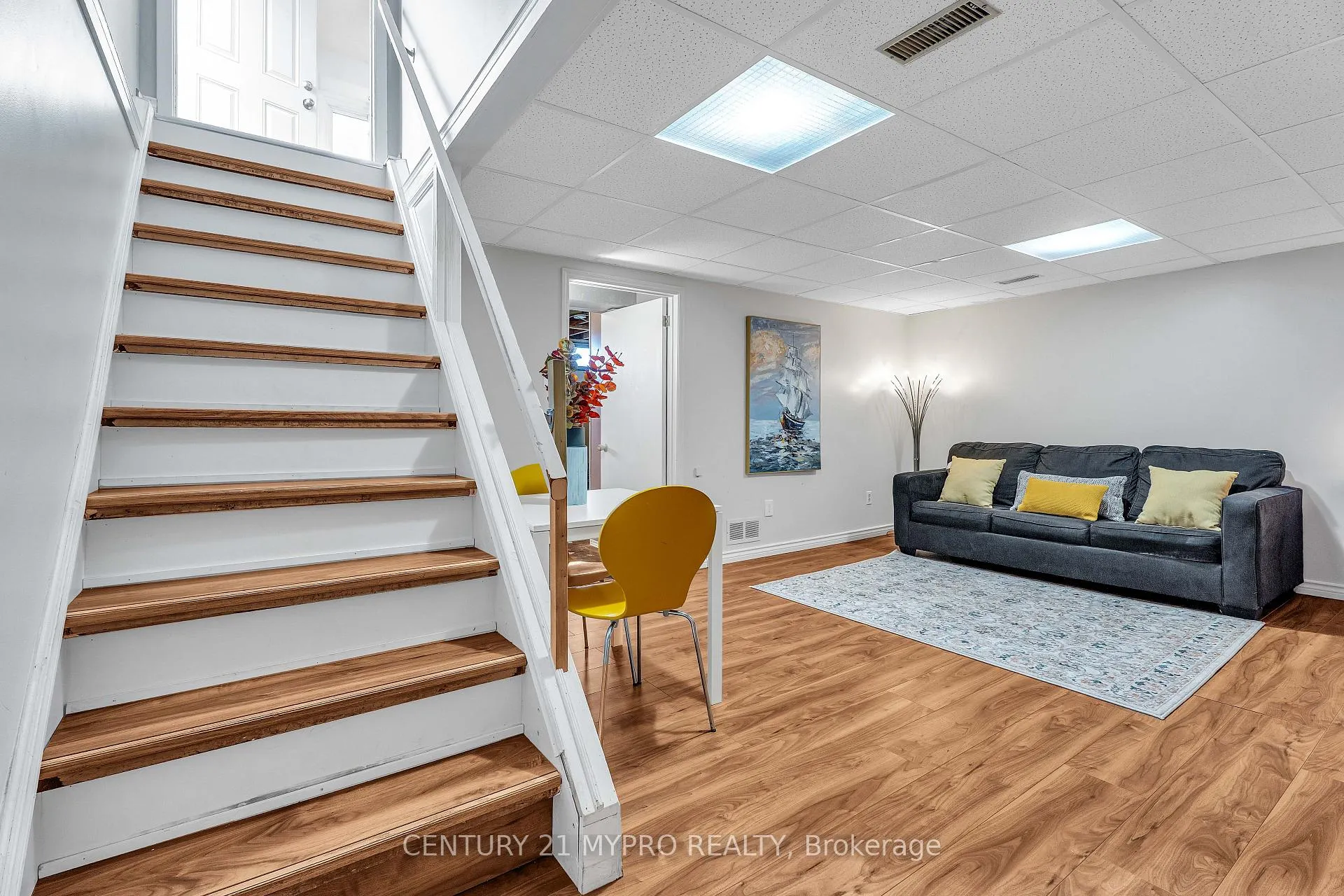 Photo 24 of 1710 Culver Drive, London, East H — HOMEH