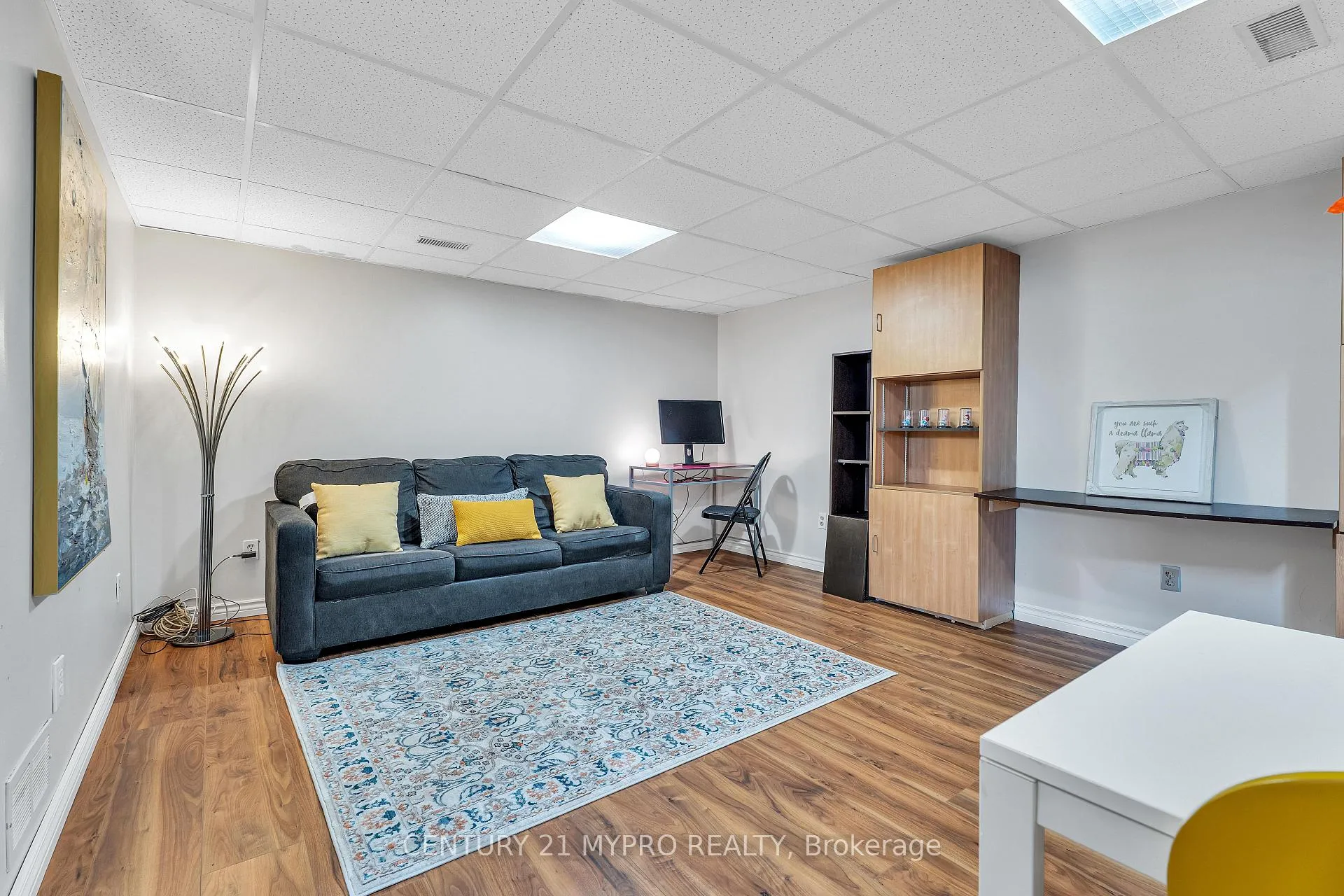 Photo 25 of 1710 Culver Drive, London, East H — HOMEH