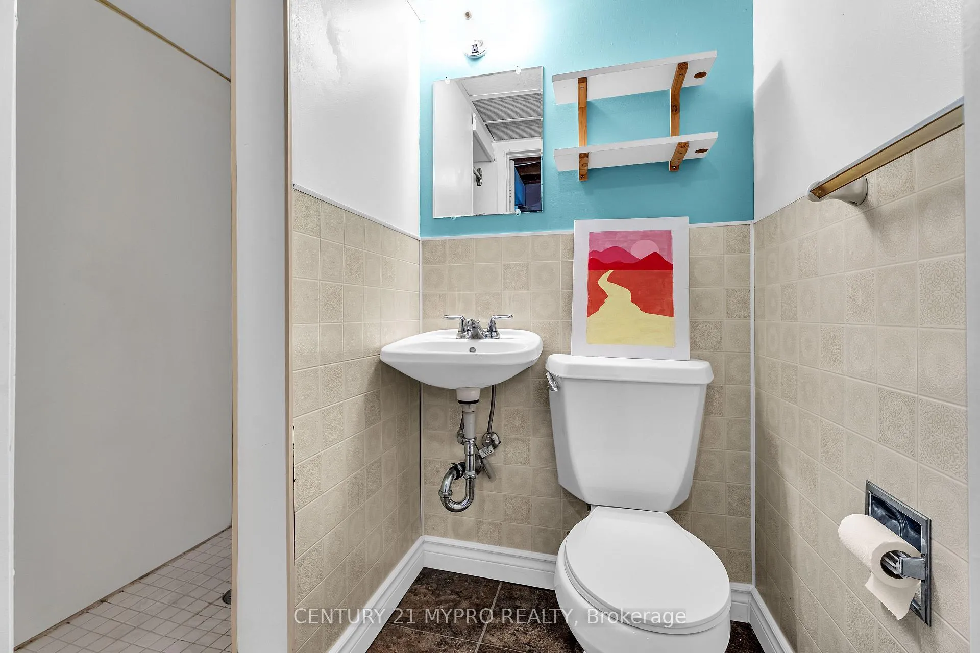 Photo 27 of 1710 Culver Drive, London, East H — HOMEH