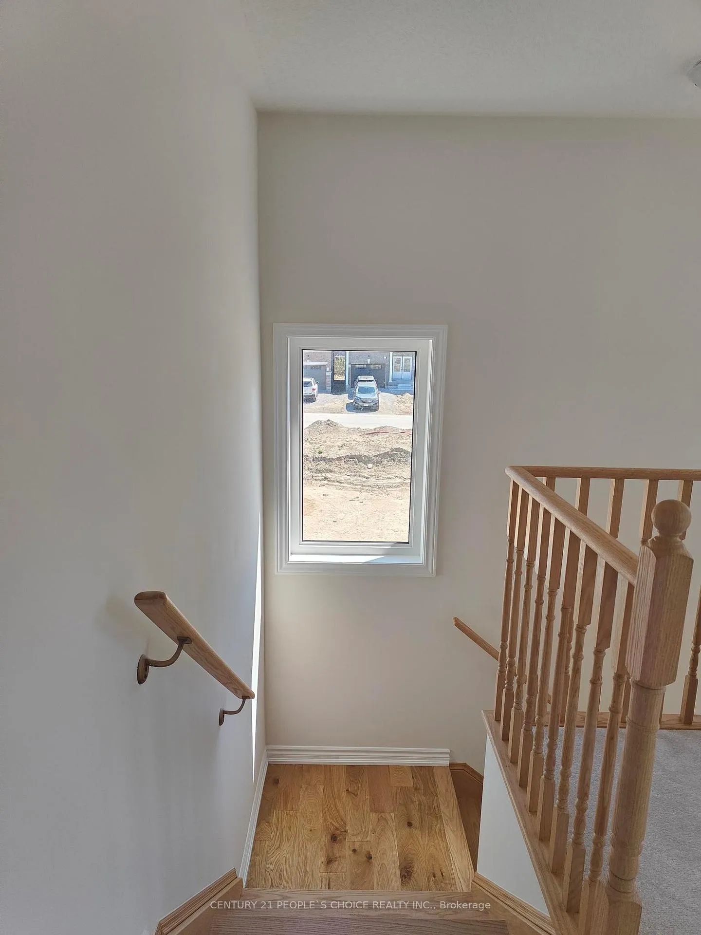 Photo 15 of 6 Fenn Crescent, New Tecumseth, Alliston — HOMEH