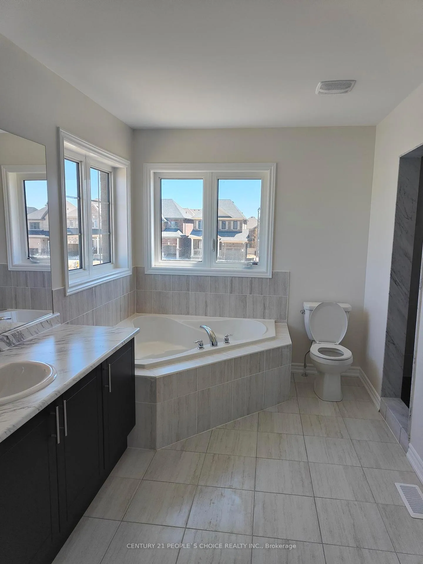 Photo 19 of 6 Fenn Crescent, New Tecumseth, Alliston — HOMEH