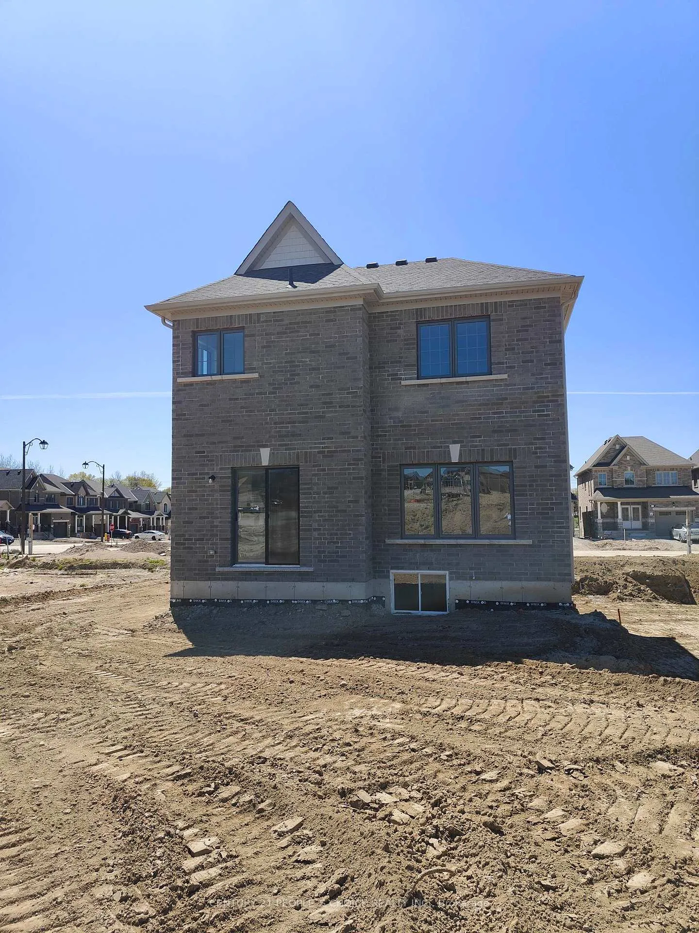 Photo 28 of 6 Fenn Crescent, New Tecumseth, Alliston — HOMEH