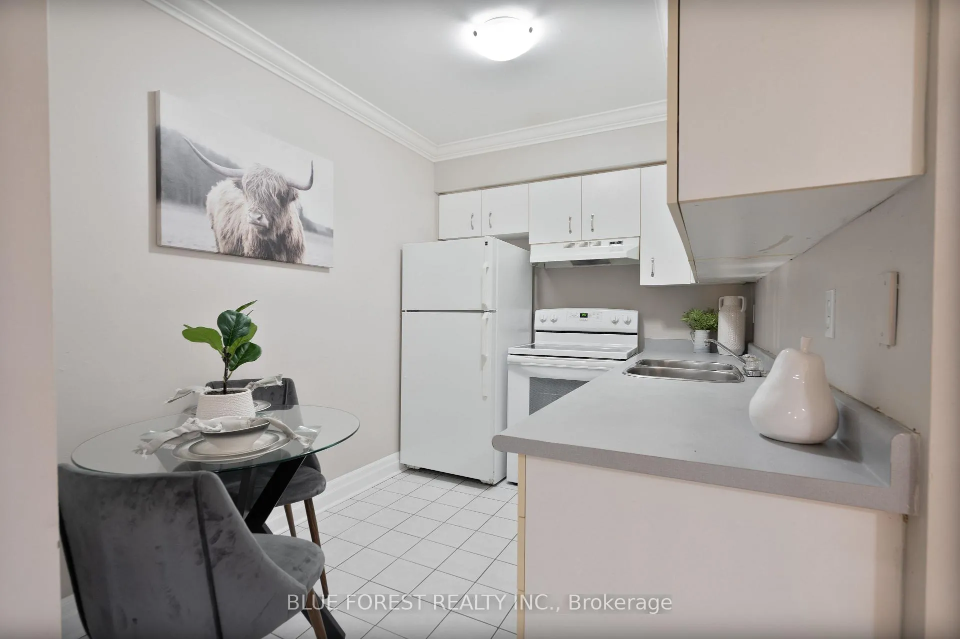 Photo 6 of Unit 310, 1275 Bentley Drive, London, East D — HOMEH