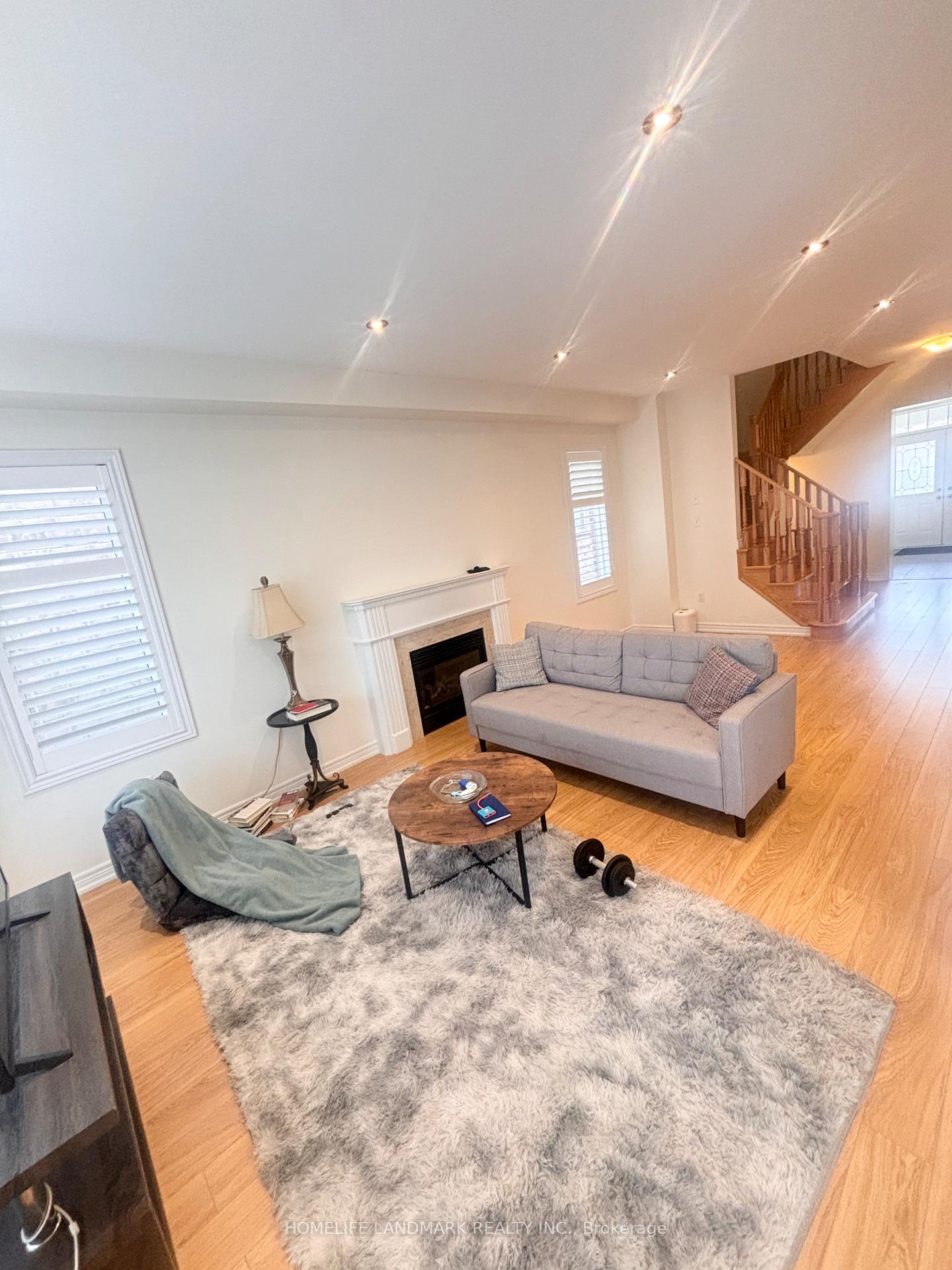 Photo 12 of 12 Hua Du Avenue, Markham, Berczy — HOMEH