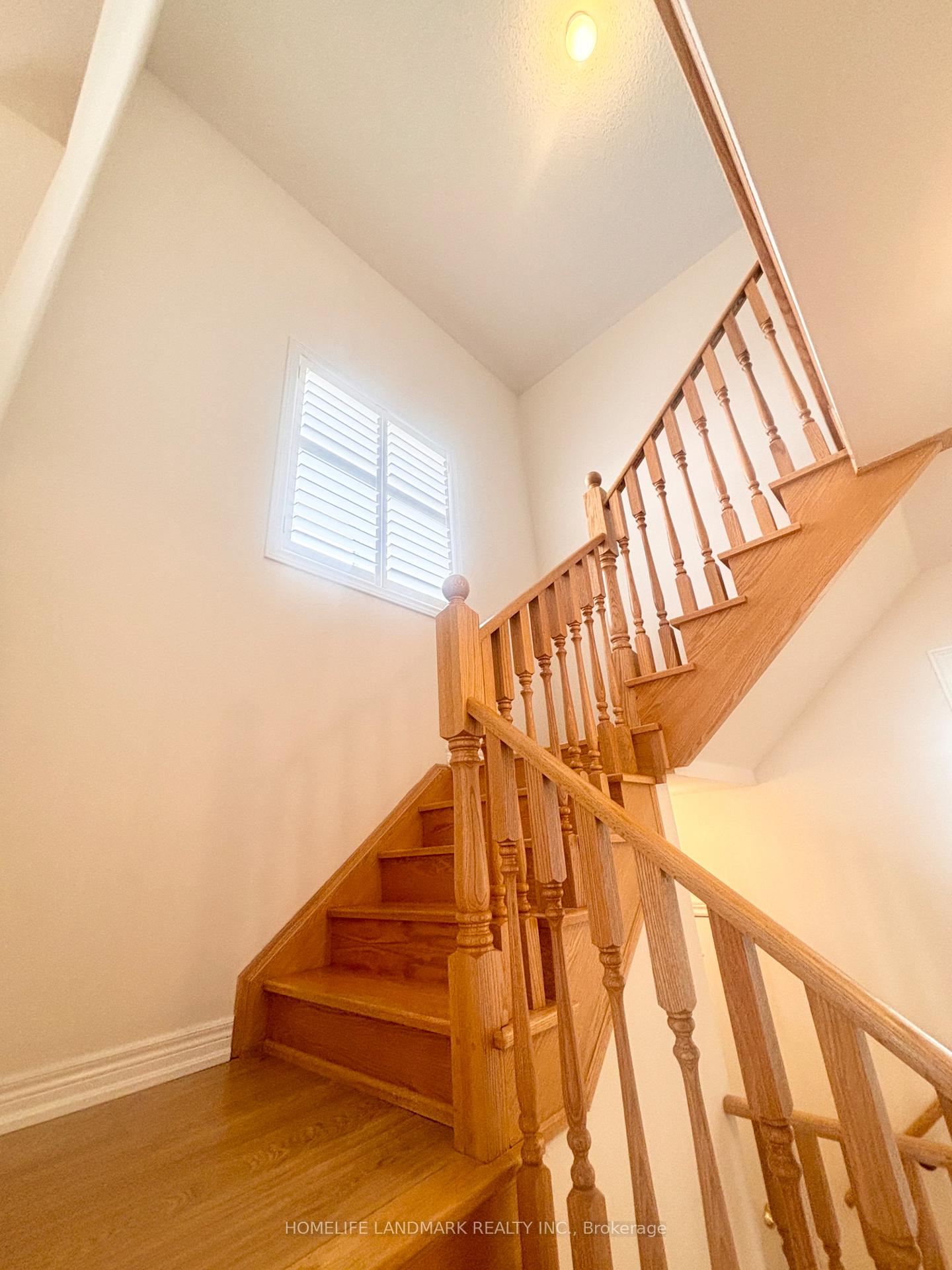 Photo 22 of 12 Hua Du Avenue, Markham, Berczy — HOMEH