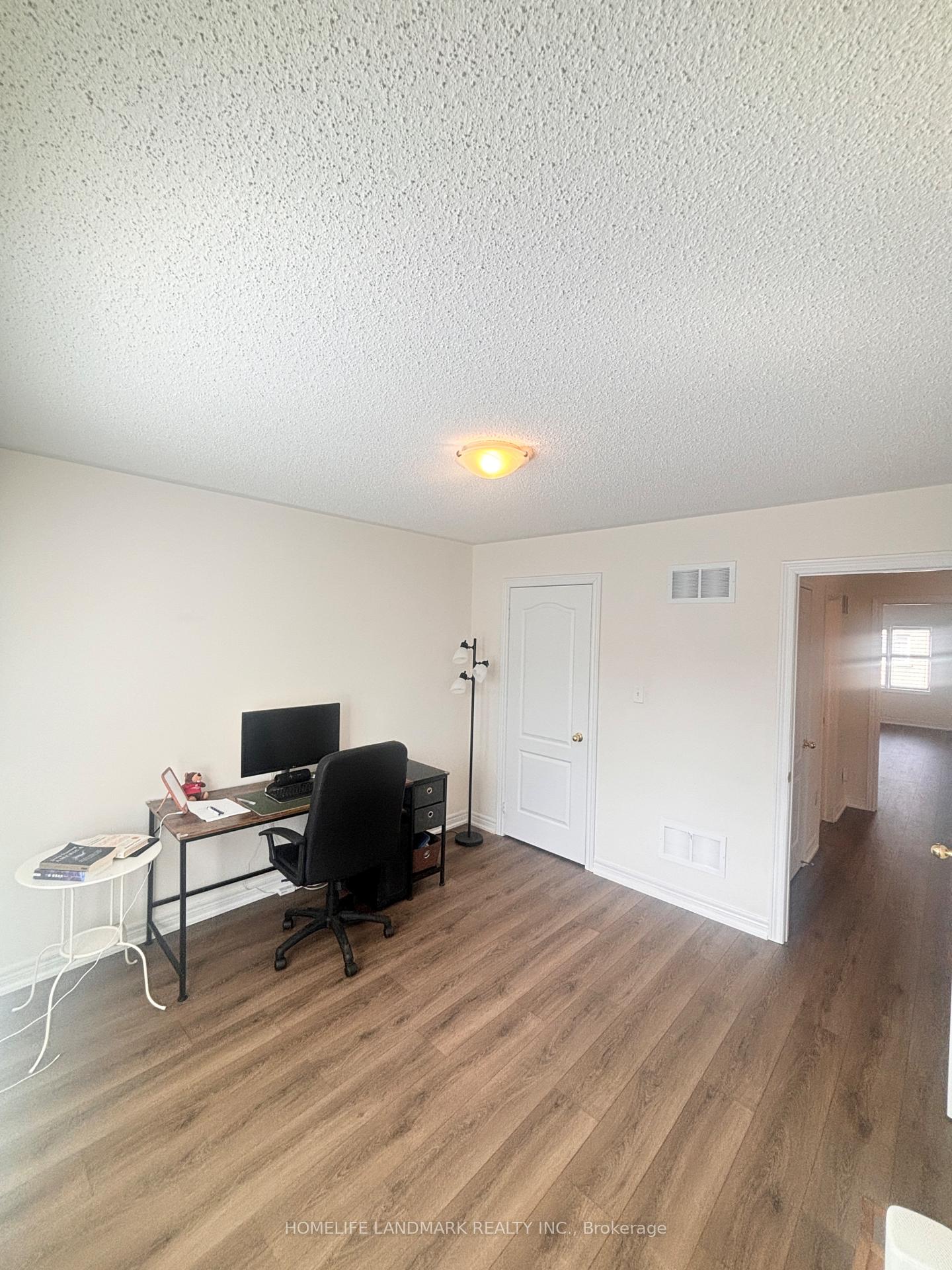Photo 28 of 12 Hua Du Avenue, Markham, Berczy — HOMEH