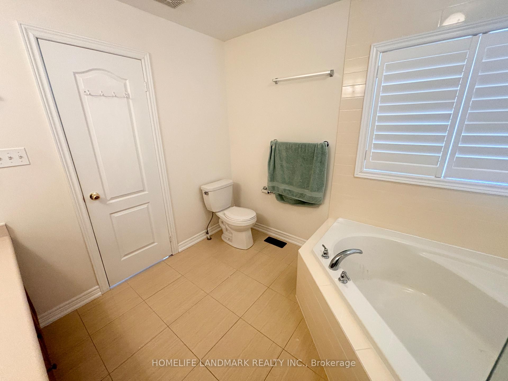 Photo 36 of 12 Hua Du Avenue, Markham, Berczy — HOMEH