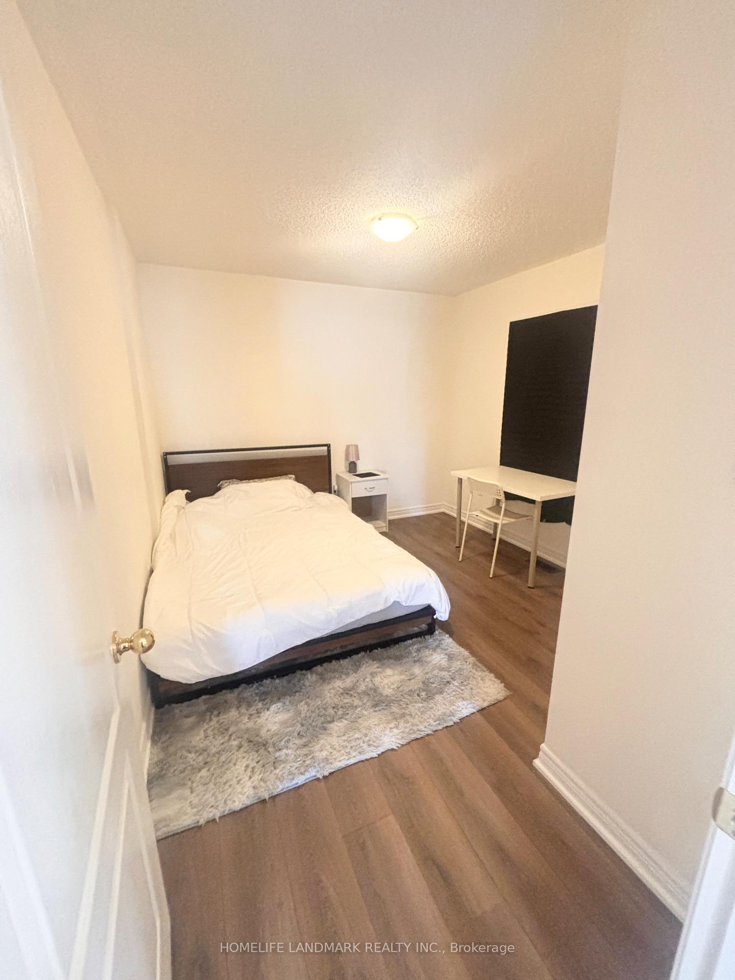 Photo 37 of 12 Hua Du Avenue, Markham, Berczy — HOMEH