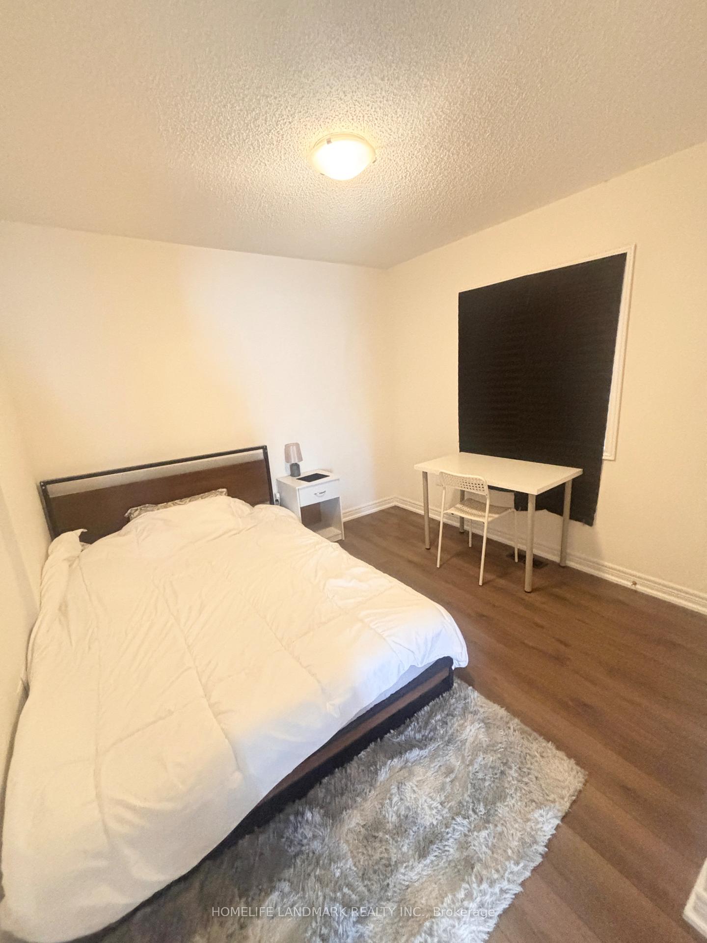 Photo 38 of 12 Hua Du Avenue, Markham, Berczy — HOMEH