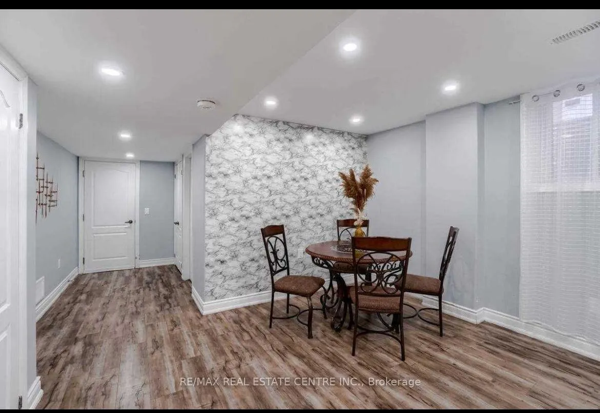Front of Unit (Basement), 19 Atira Avenue
