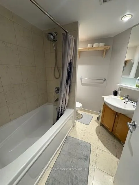 Photo 9 of Unit 1709, 208 Queens Quay, Toronto, Waterfront Communities — HOMEH