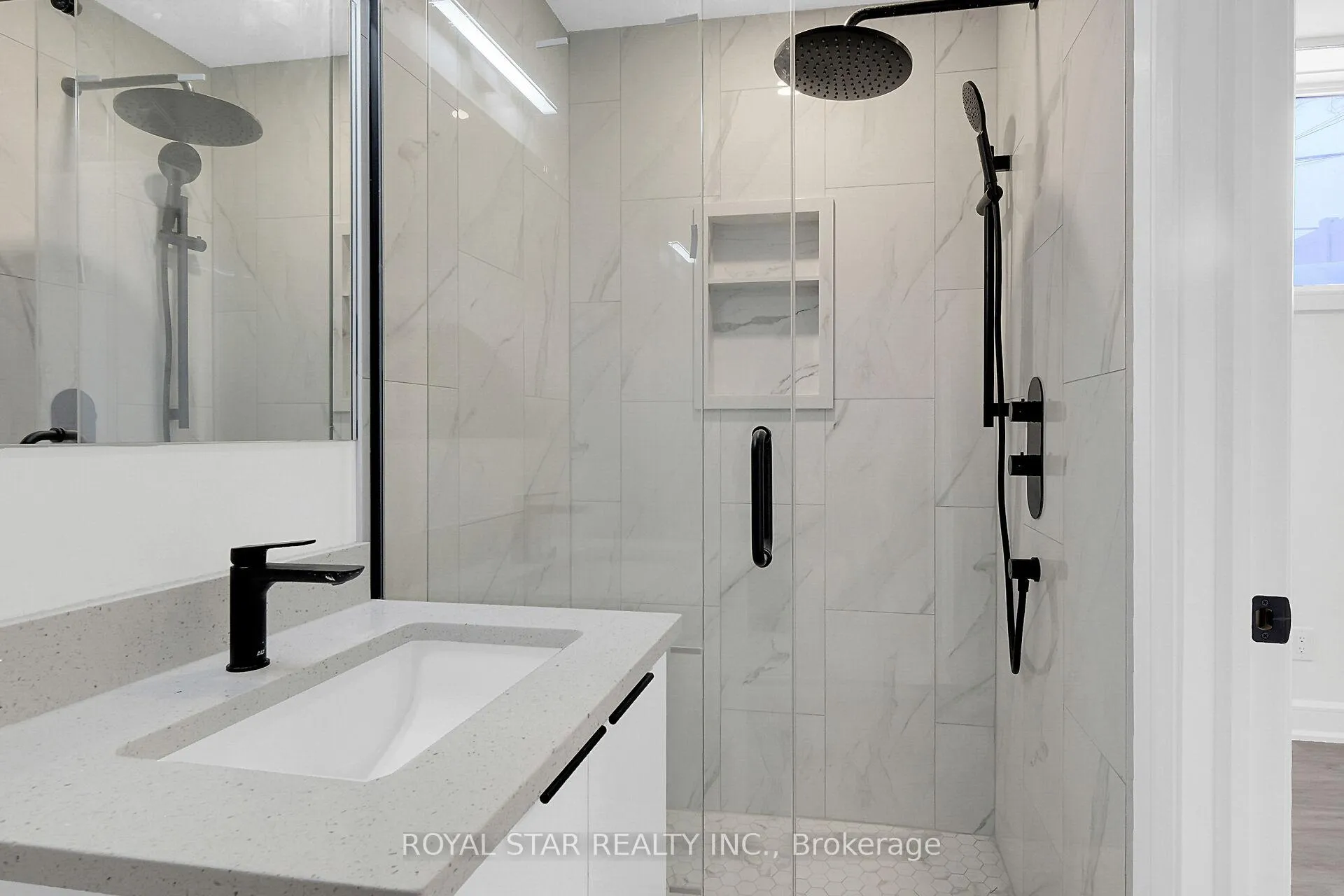Photo 21 of Unit Bsmt, 547 Mutual Street, Ottawa, Castle Heights — HOMEH