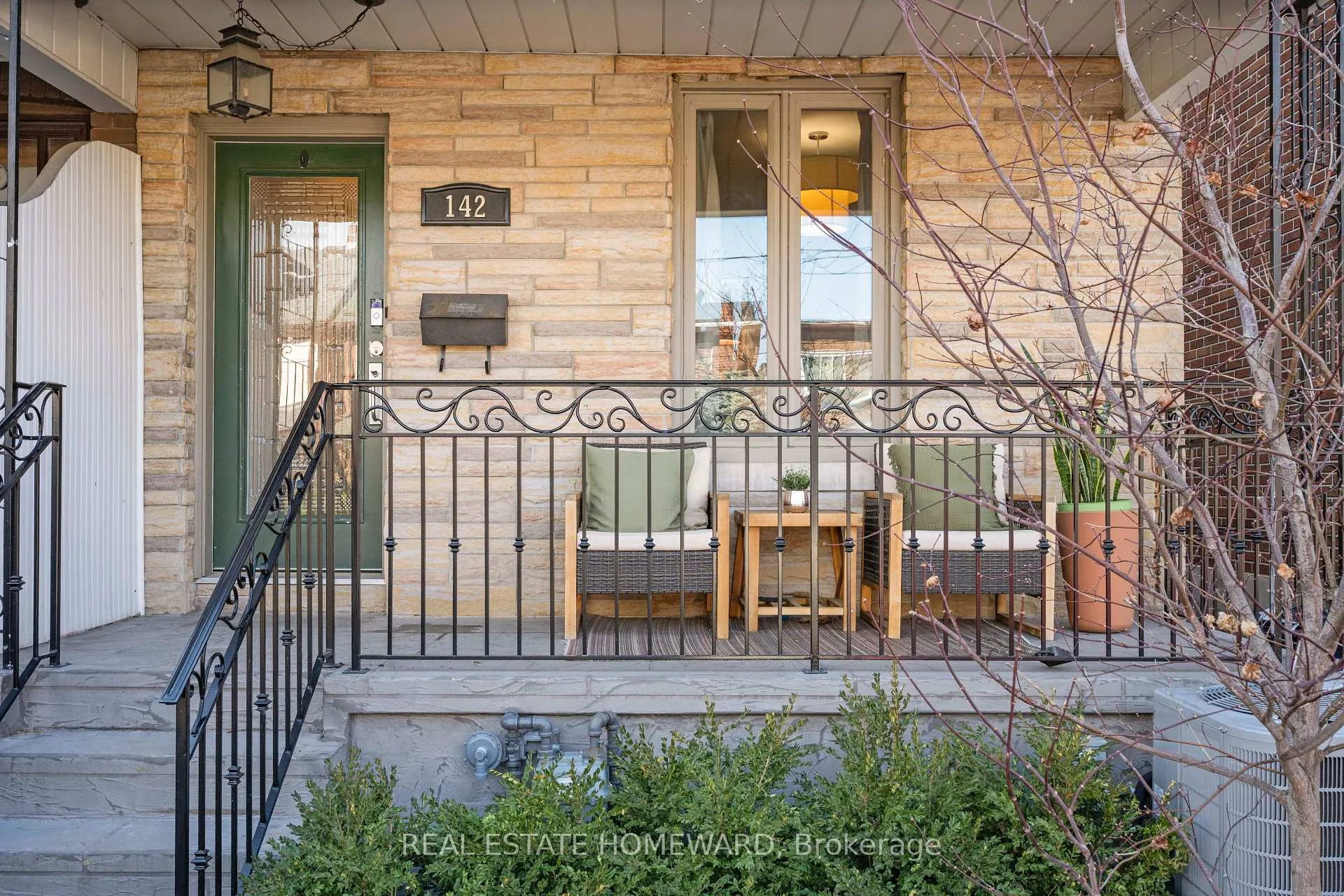 Photo 1 of 142 Bellwoods Avenue, Toronto, Trinity-Bellwoods — HOMEH