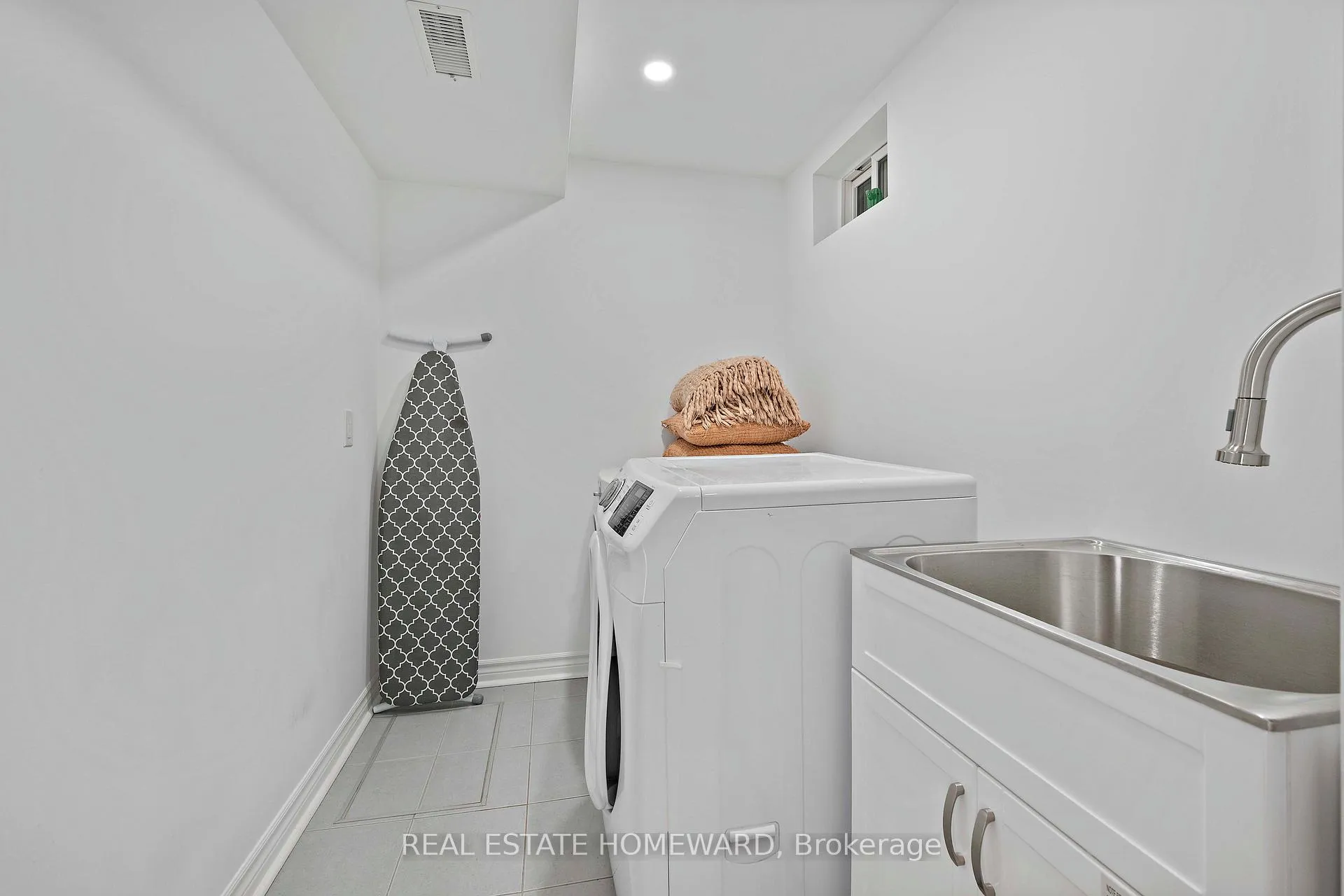 Photo 24 of 142 Bellwoods Avenue, Toronto, Trinity-Bellwoods — HOMEH
