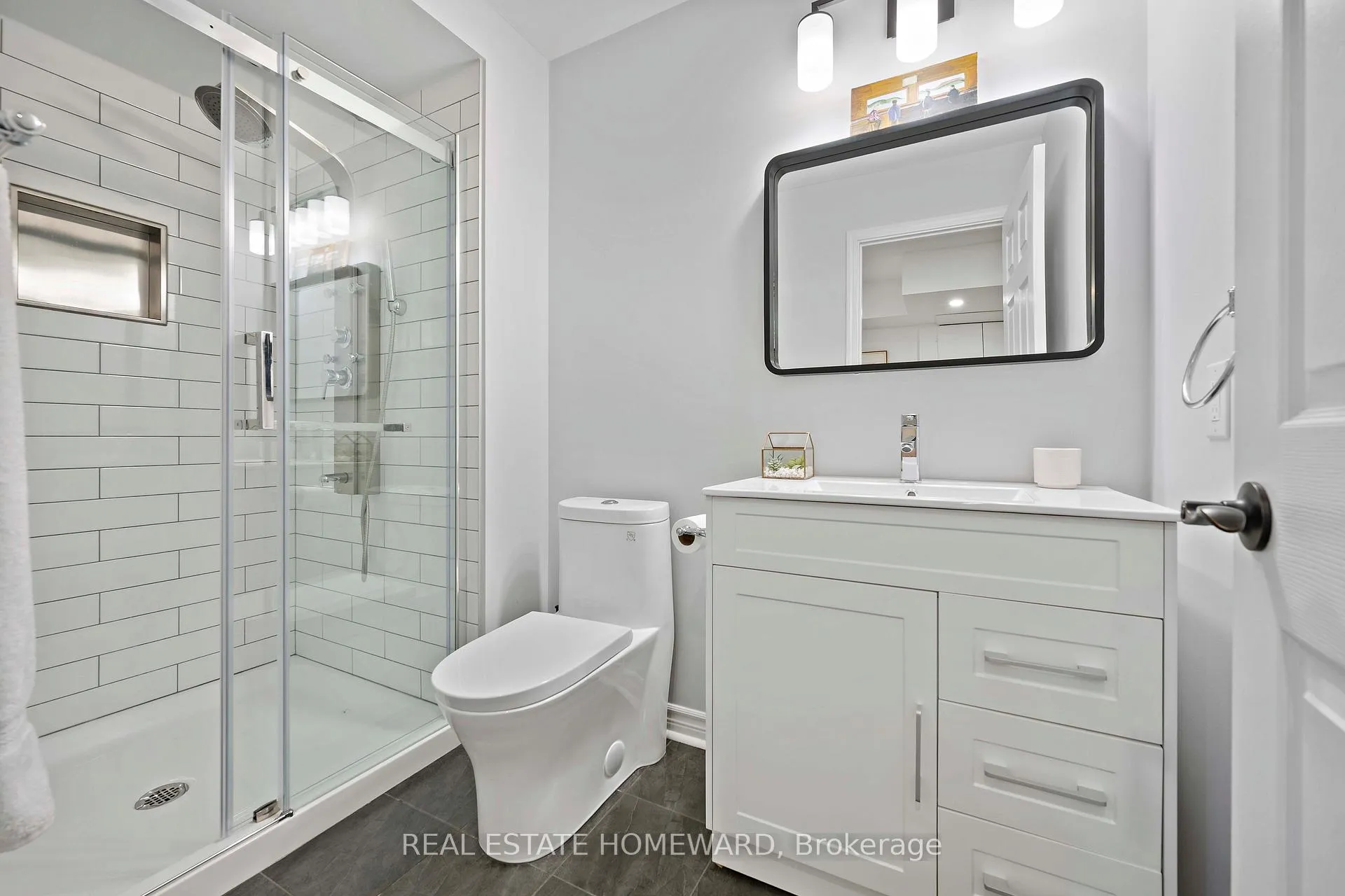 Photo 27 of 142 Bellwoods Avenue, Toronto, Trinity-Bellwoods — HOMEH