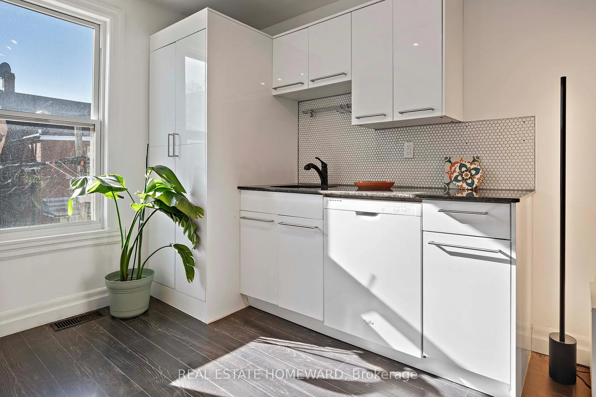Photo 34 of 142 Bellwoods Avenue, Toronto, Trinity-Bellwoods — HOMEH