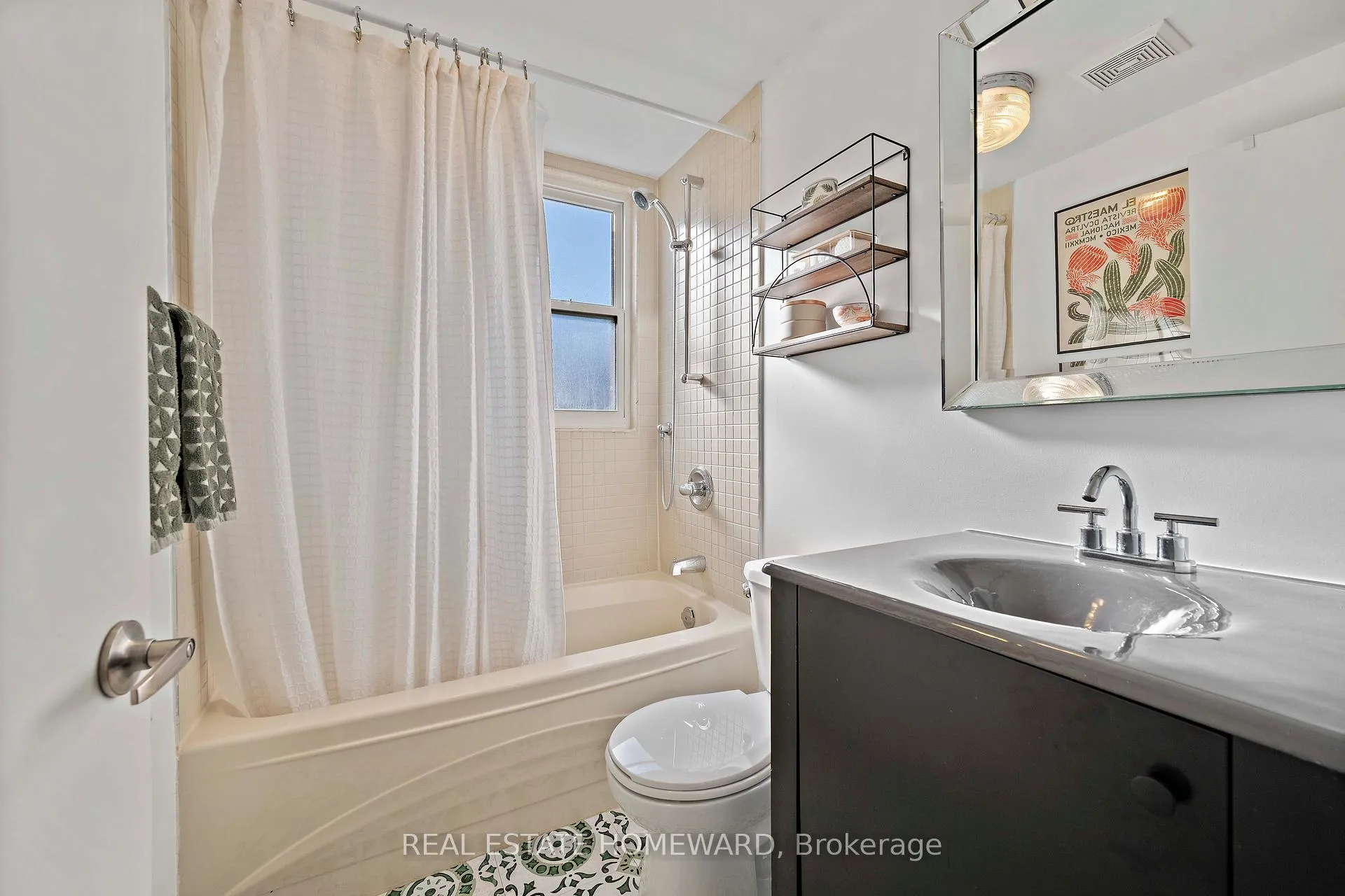 Photo 37 of 142 Bellwoods Avenue, Toronto, Trinity-Bellwoods — HOMEH