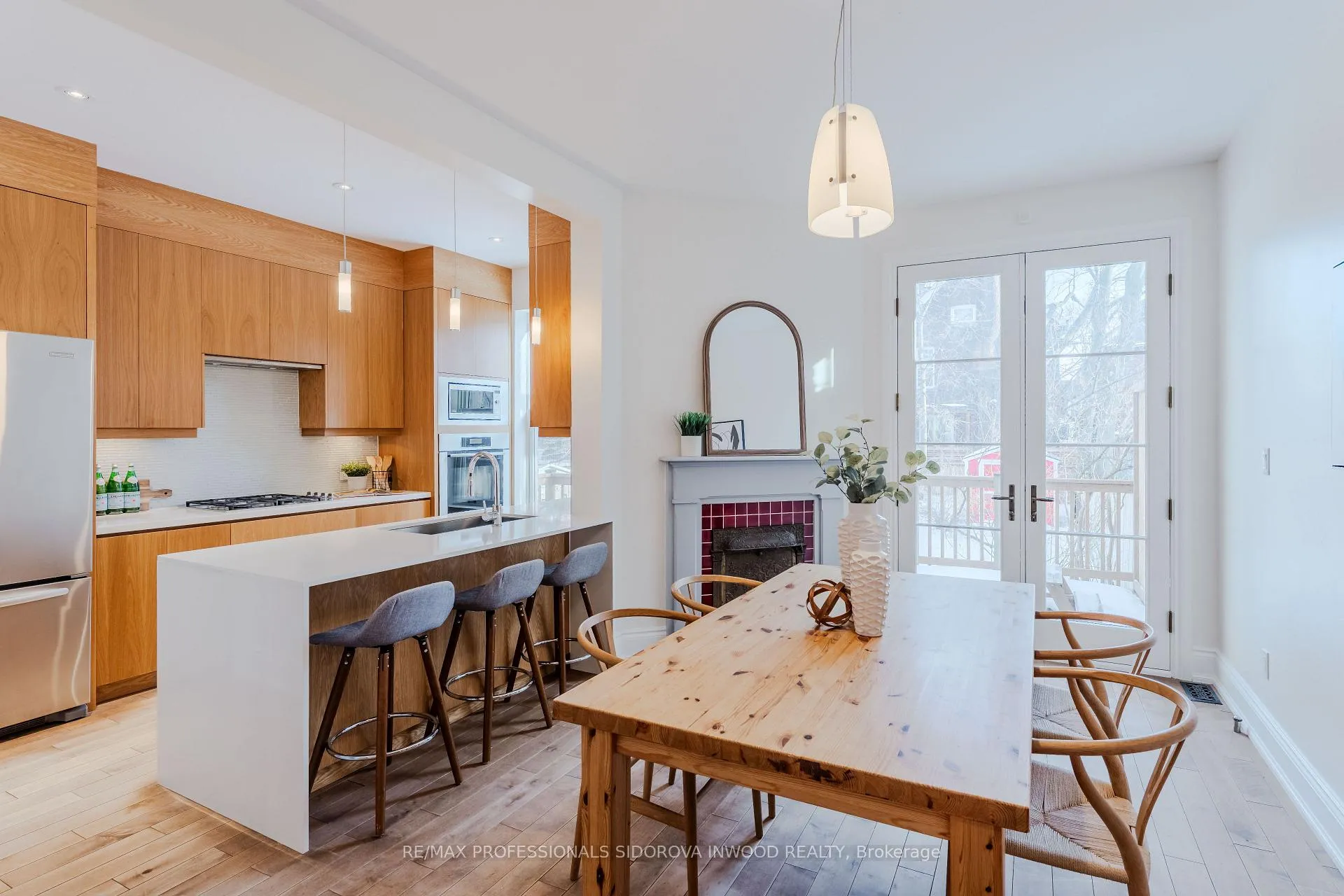 Photo 7 of 51 Harvard Avenue, Toronto, Roncesvalles — HOMEH