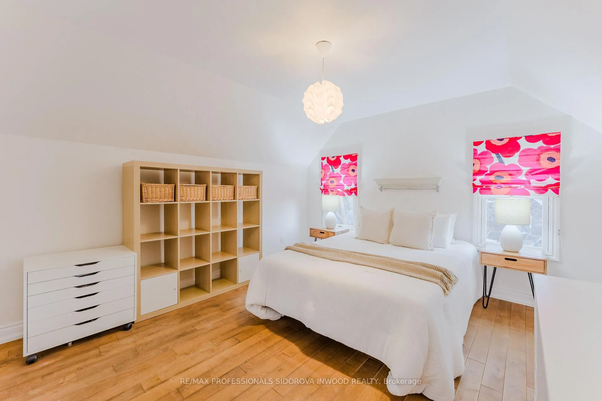 Photo 25 of 51 Harvard Avenue, Toronto, Roncesvalles — HOMEH